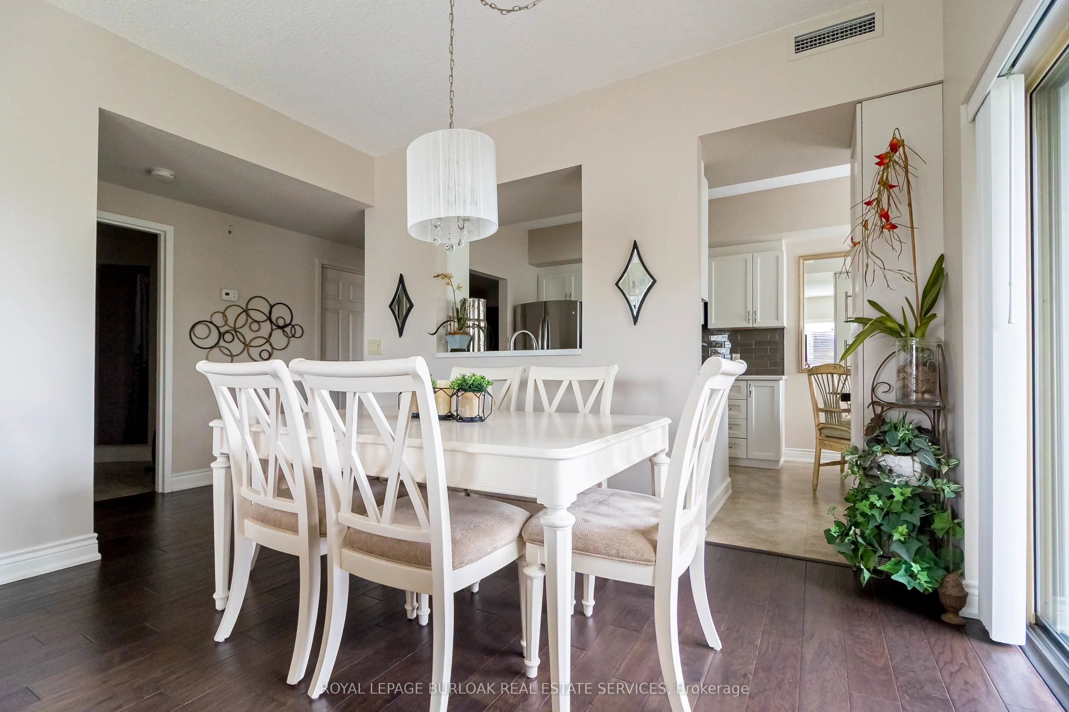 3497 Upper Middle Road, #305