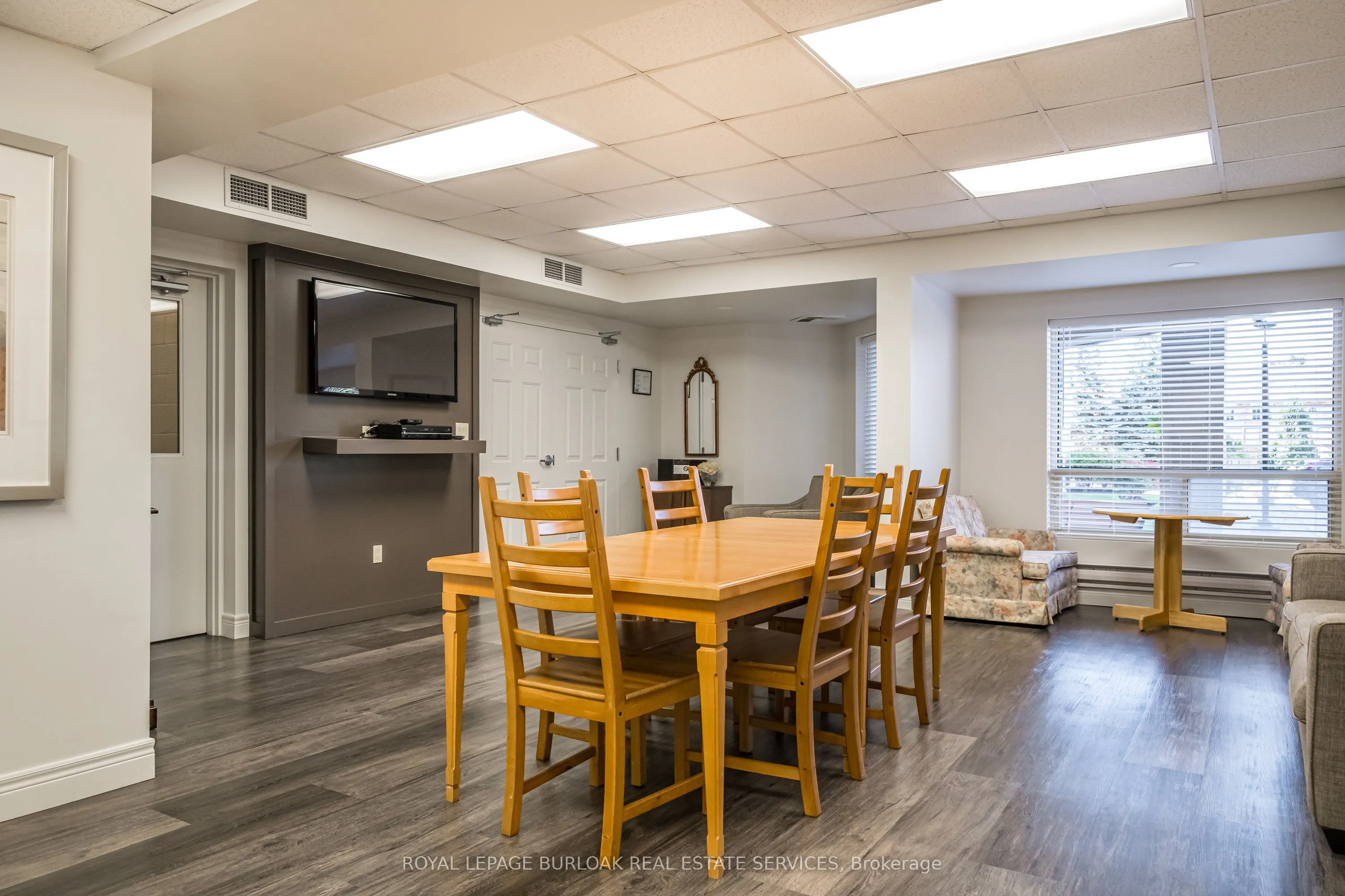 3497 Upper Middle Road, #305