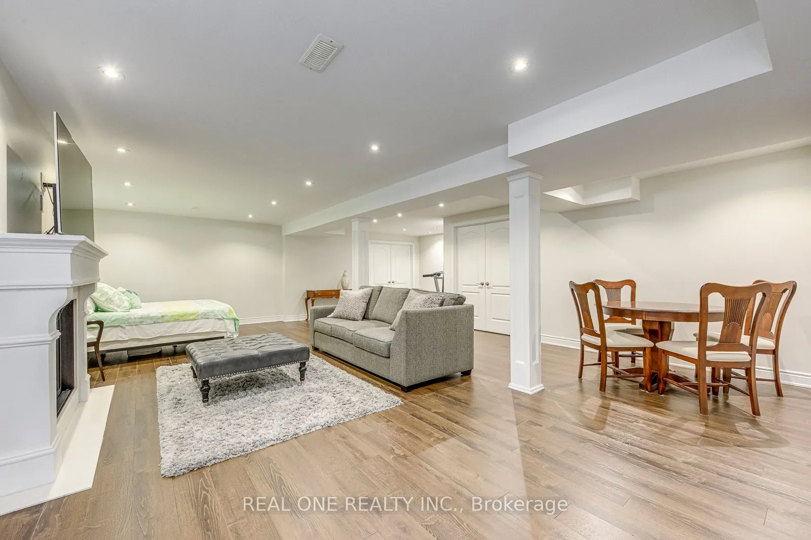 1205 Kestell Boulevard