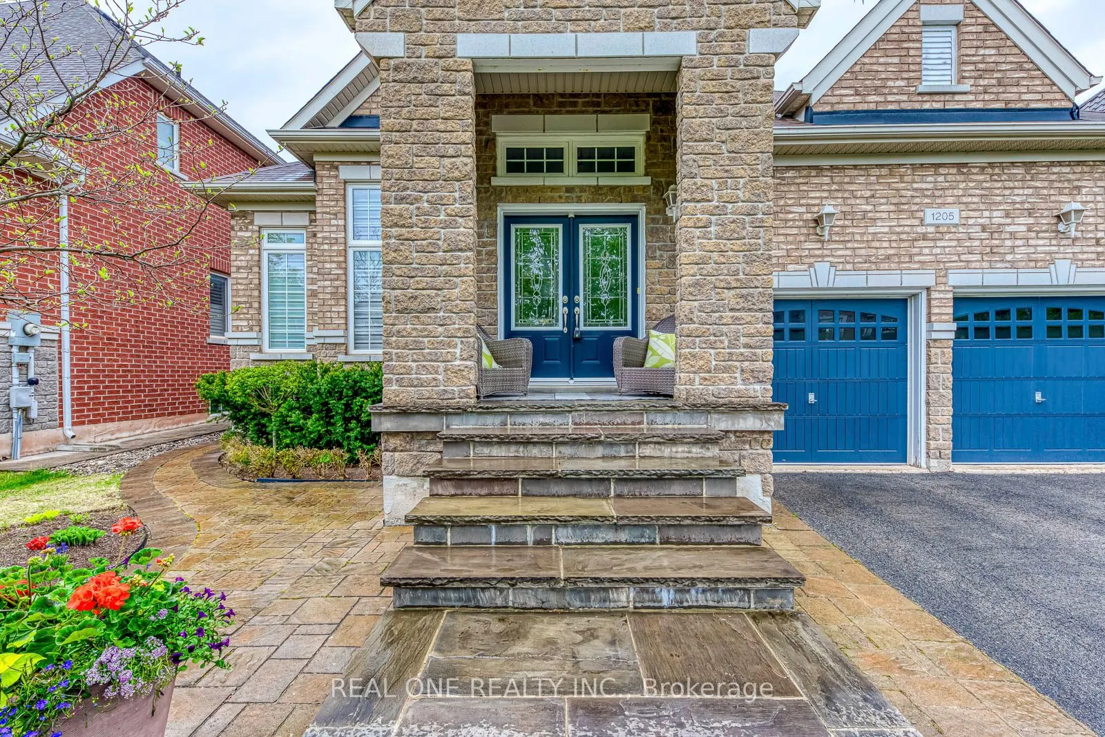 1205 Kestell Boulevard