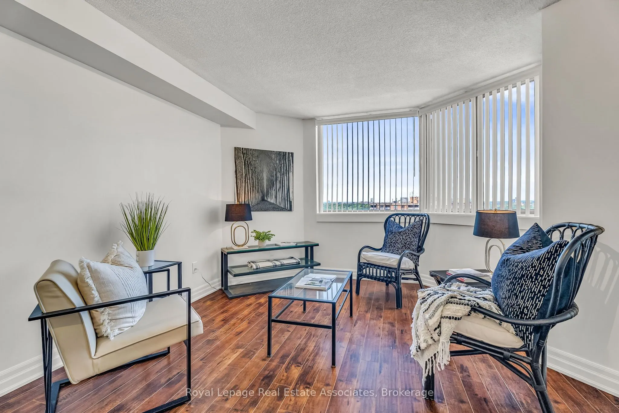 234 Albion Road, #1907