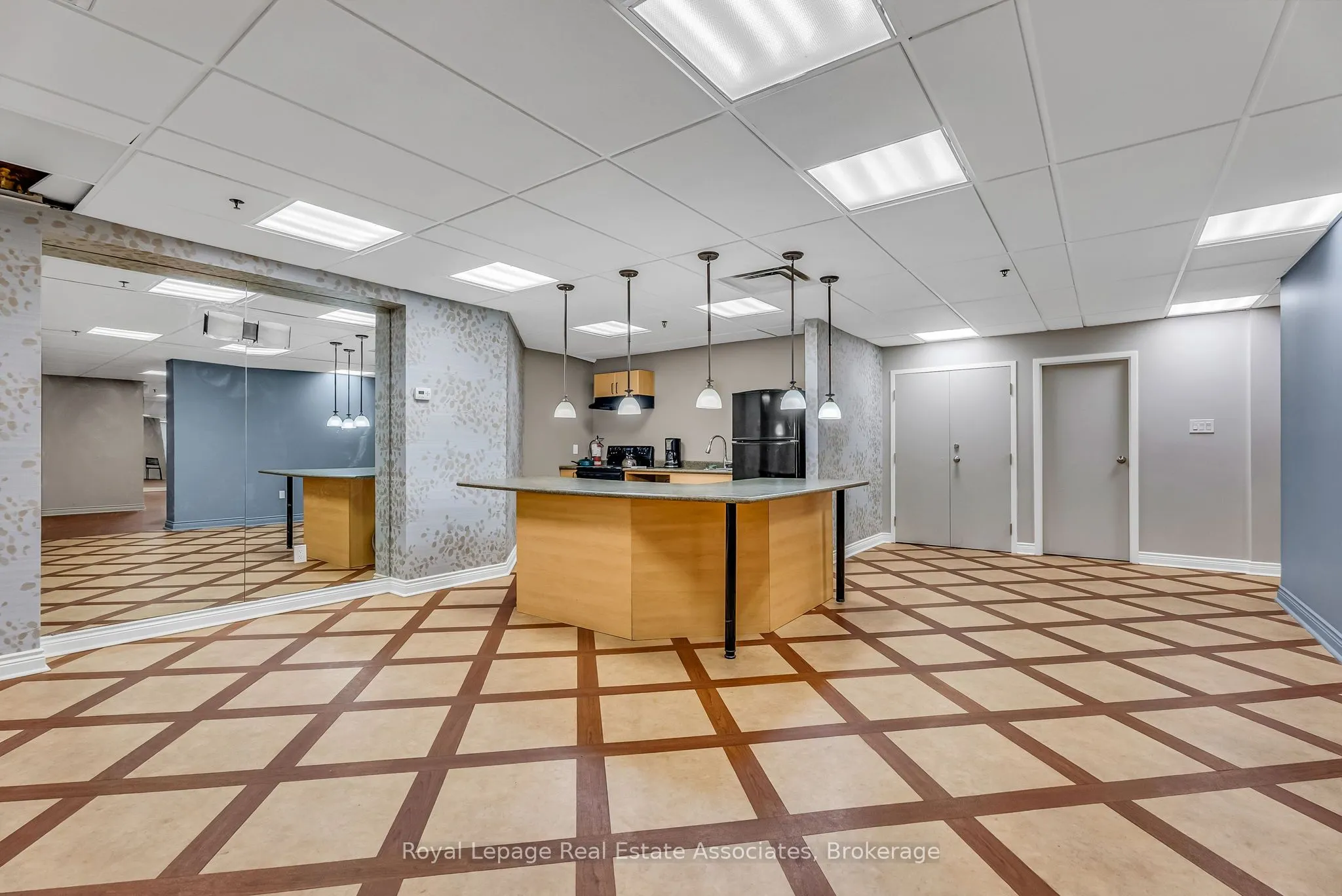 234 Albion Road, #1907