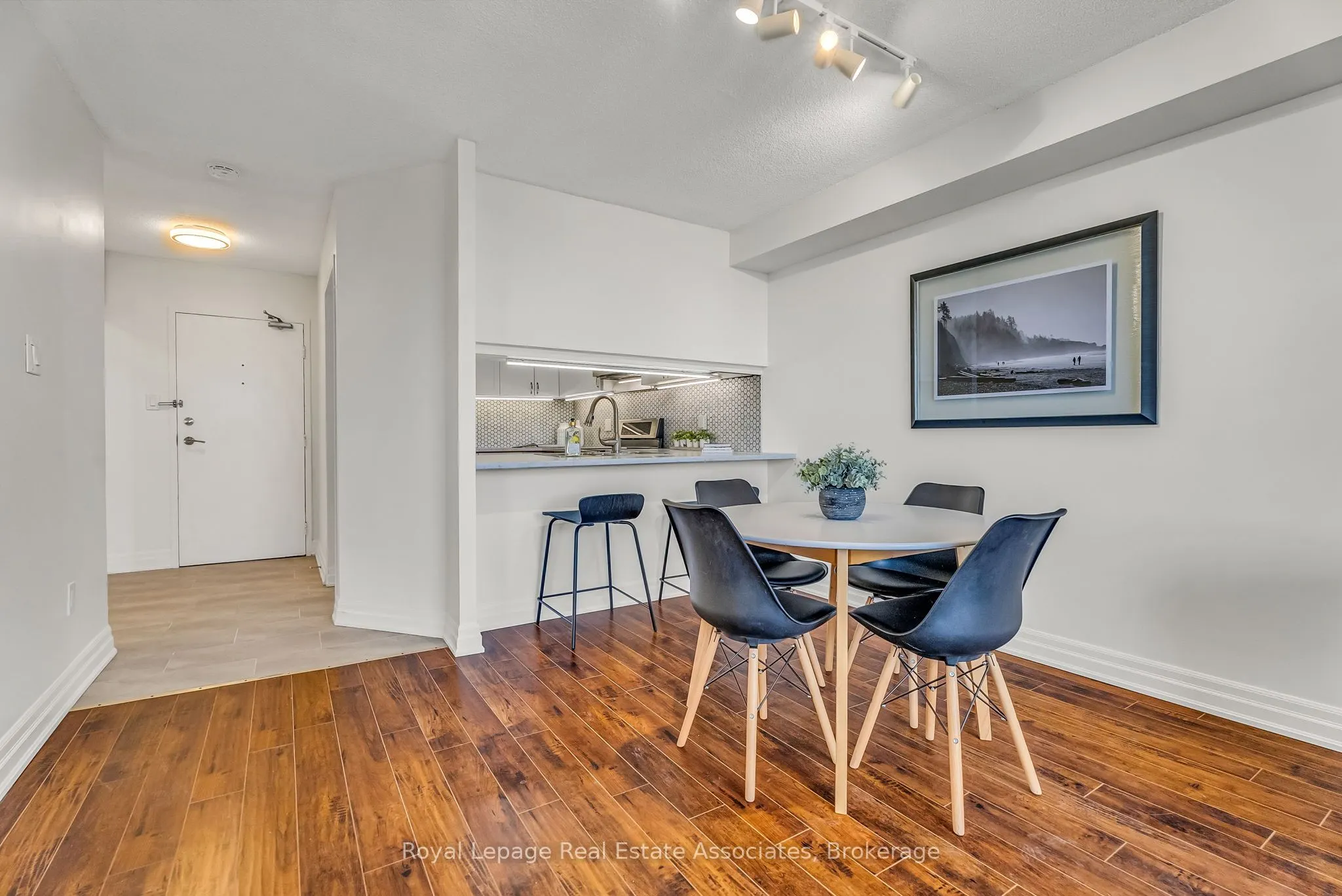 234 Albion Road, #1907