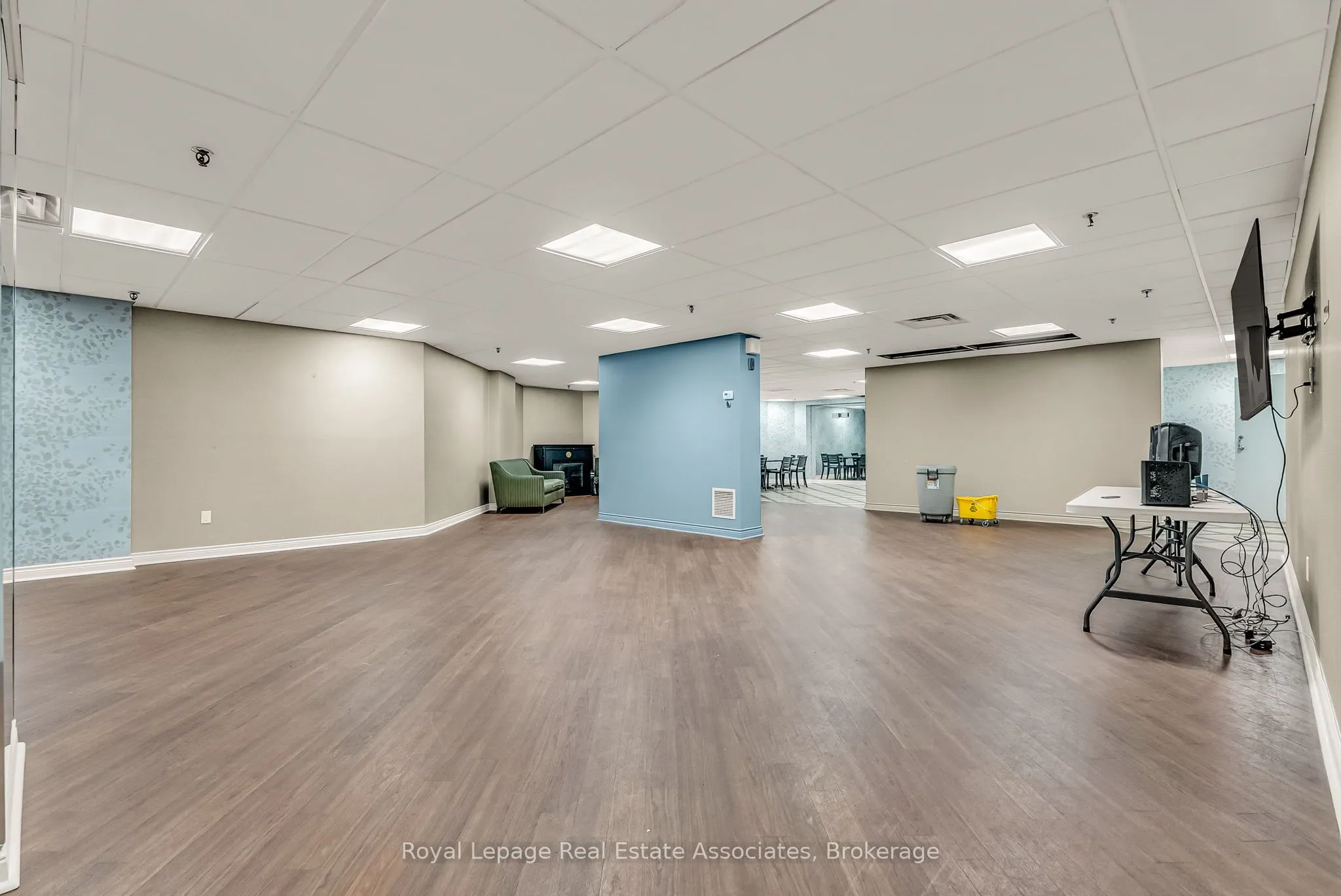 234 Albion Road, #1907