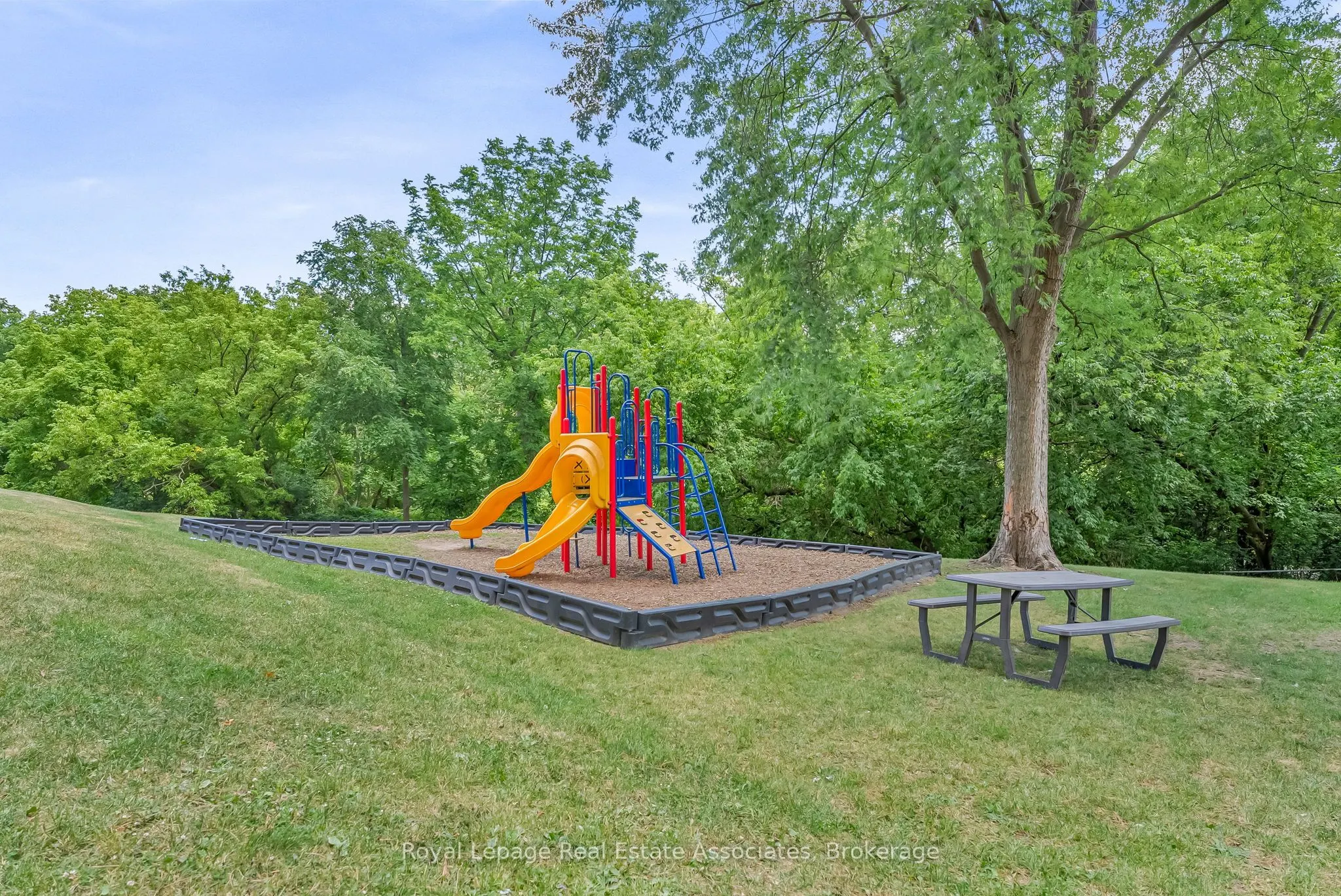 234 Albion Road, #1907