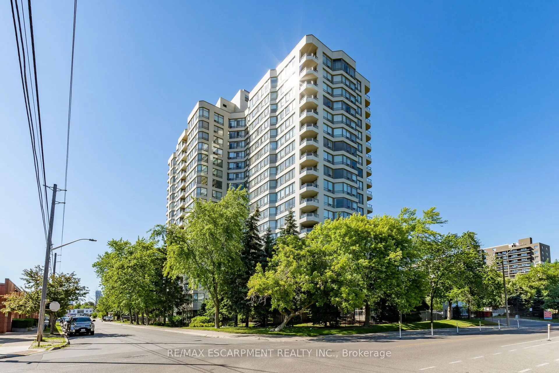 75 King Street E, #306