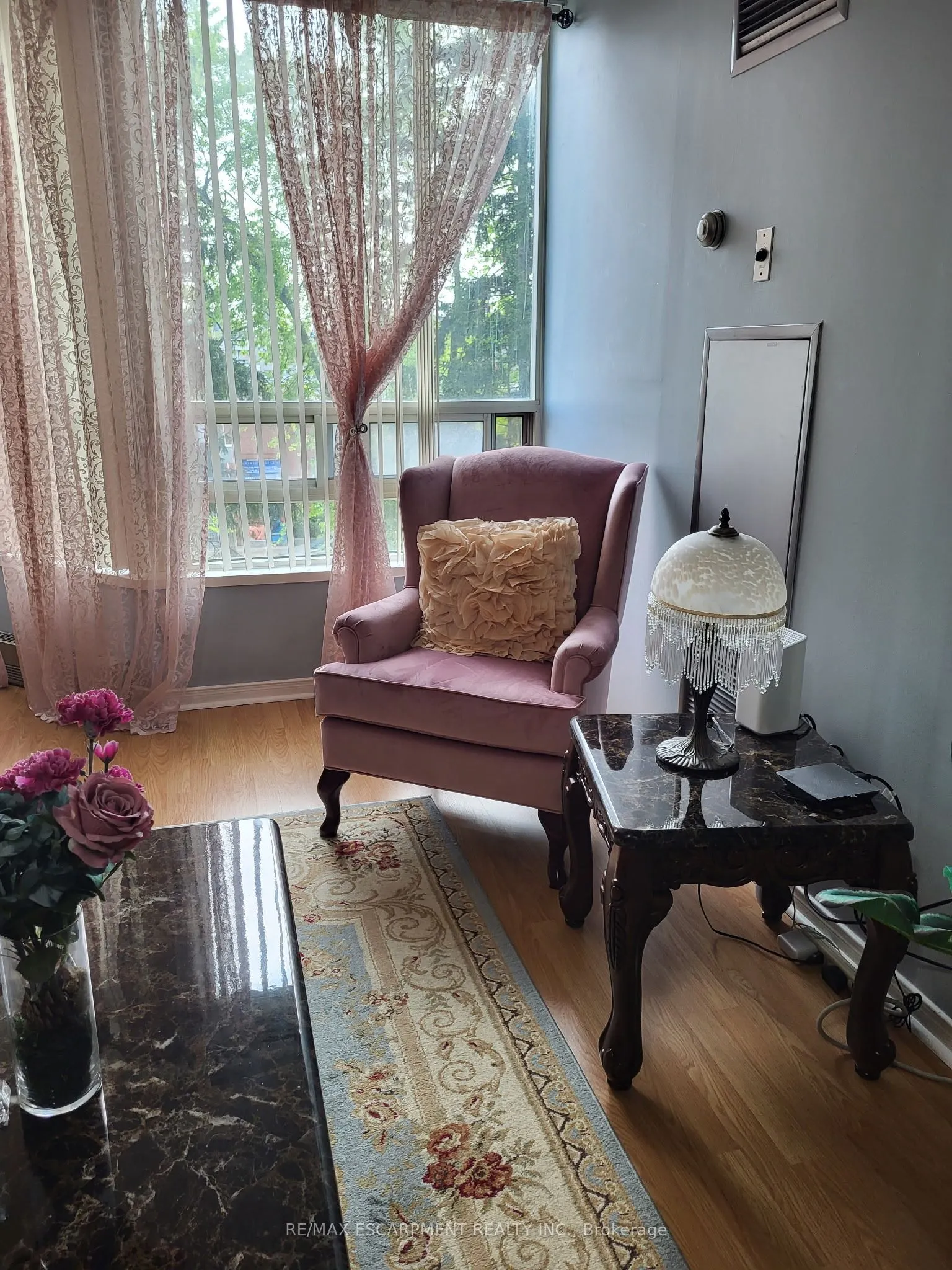 75 King Street E, #306