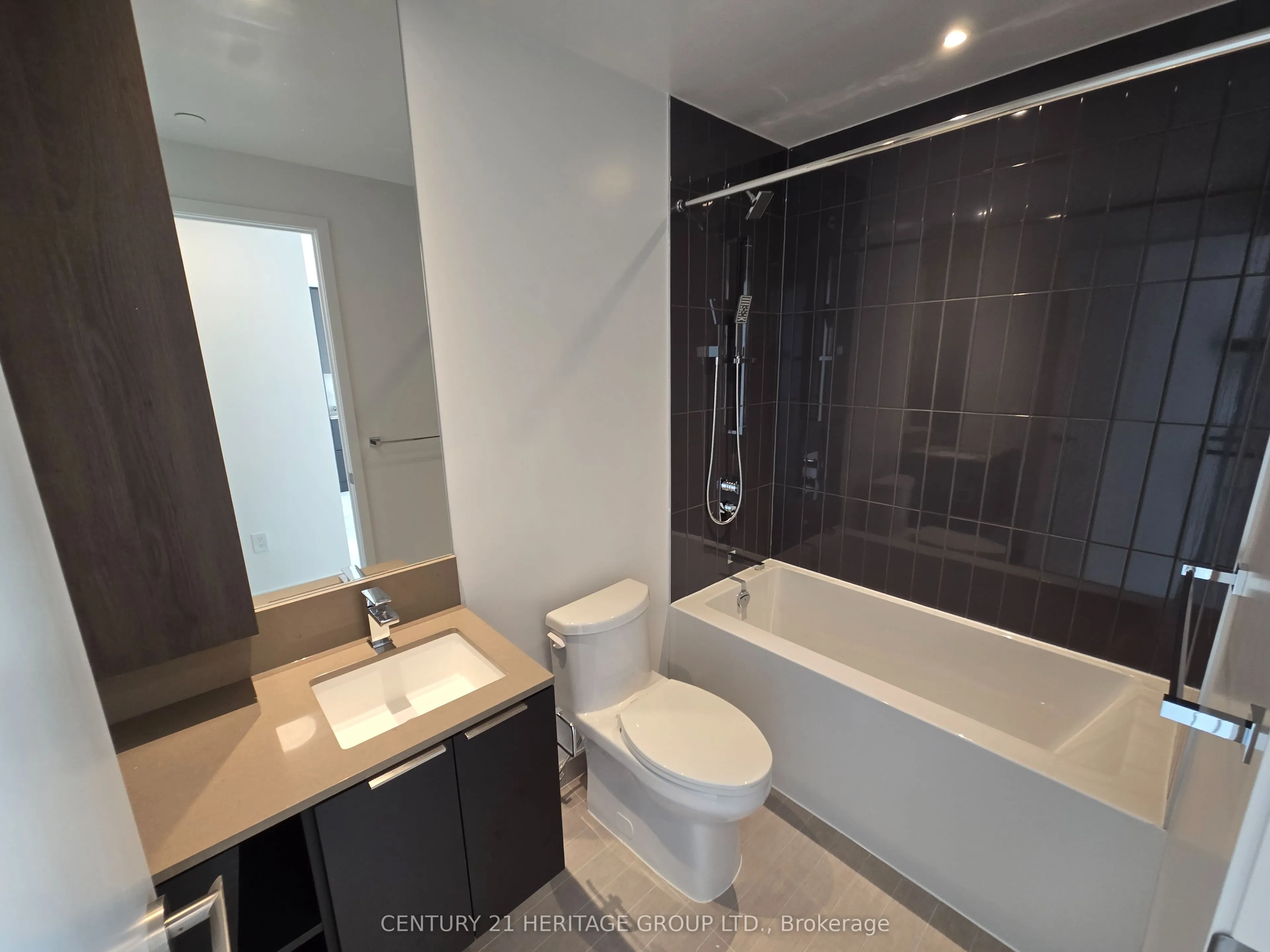 3900 Confederation Parkway, #4008