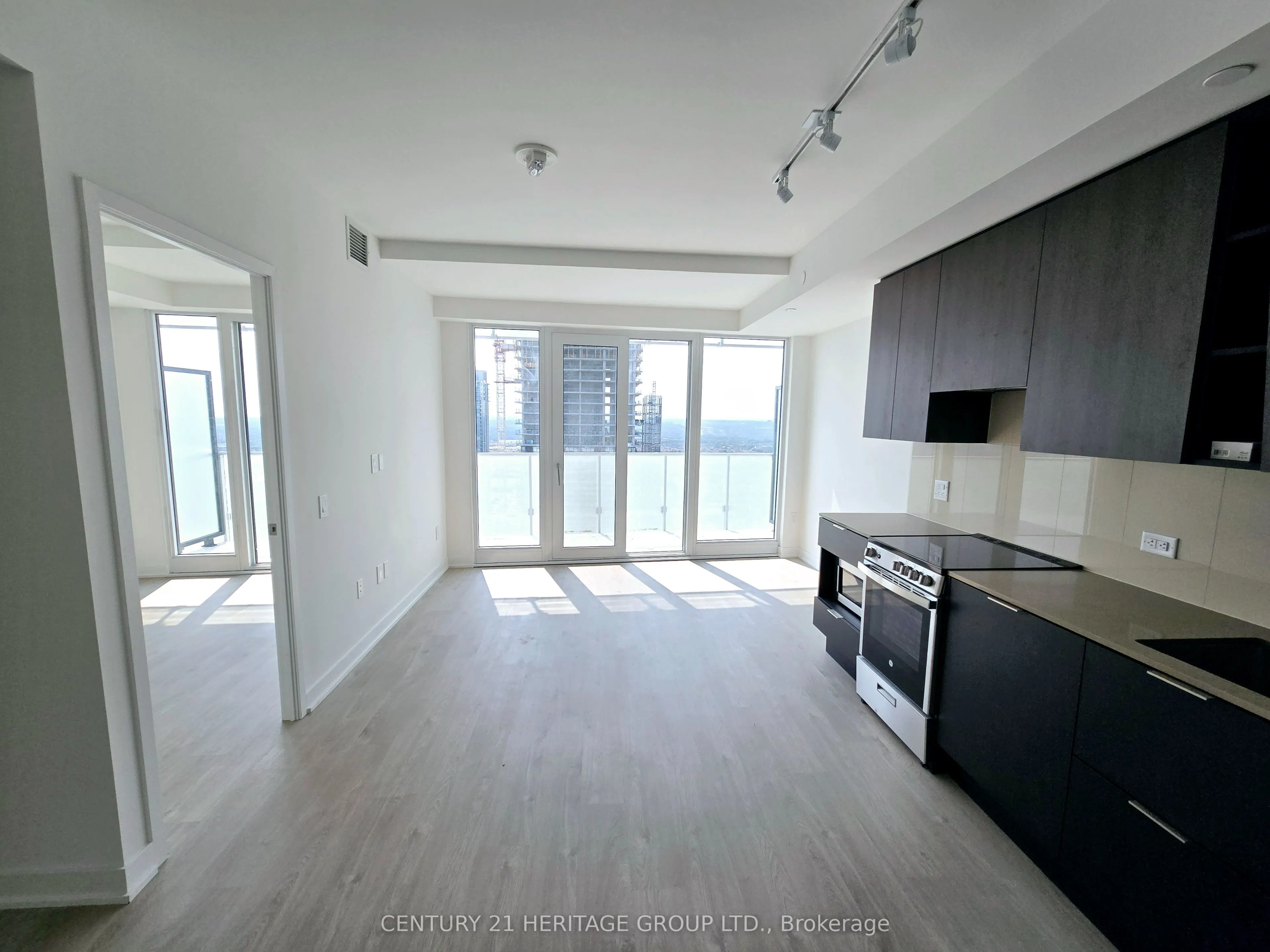 3900 Confederation Parkway, #4008