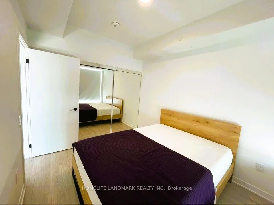 2495 Eglinton Avenue W, #1405