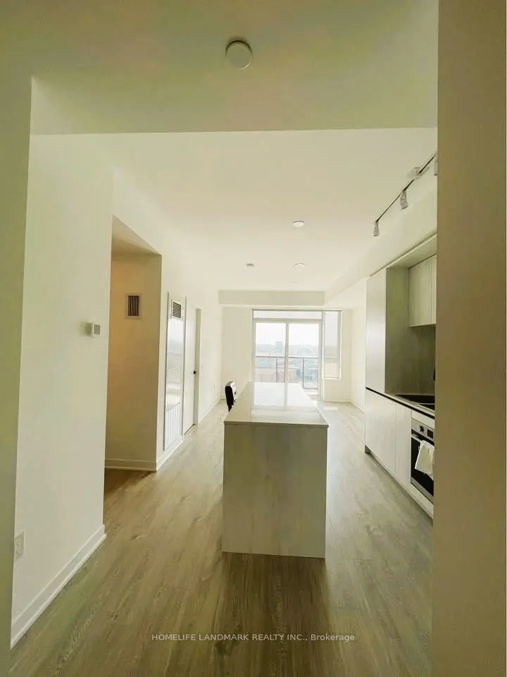 2495 Eglinton Avenue W, #1405