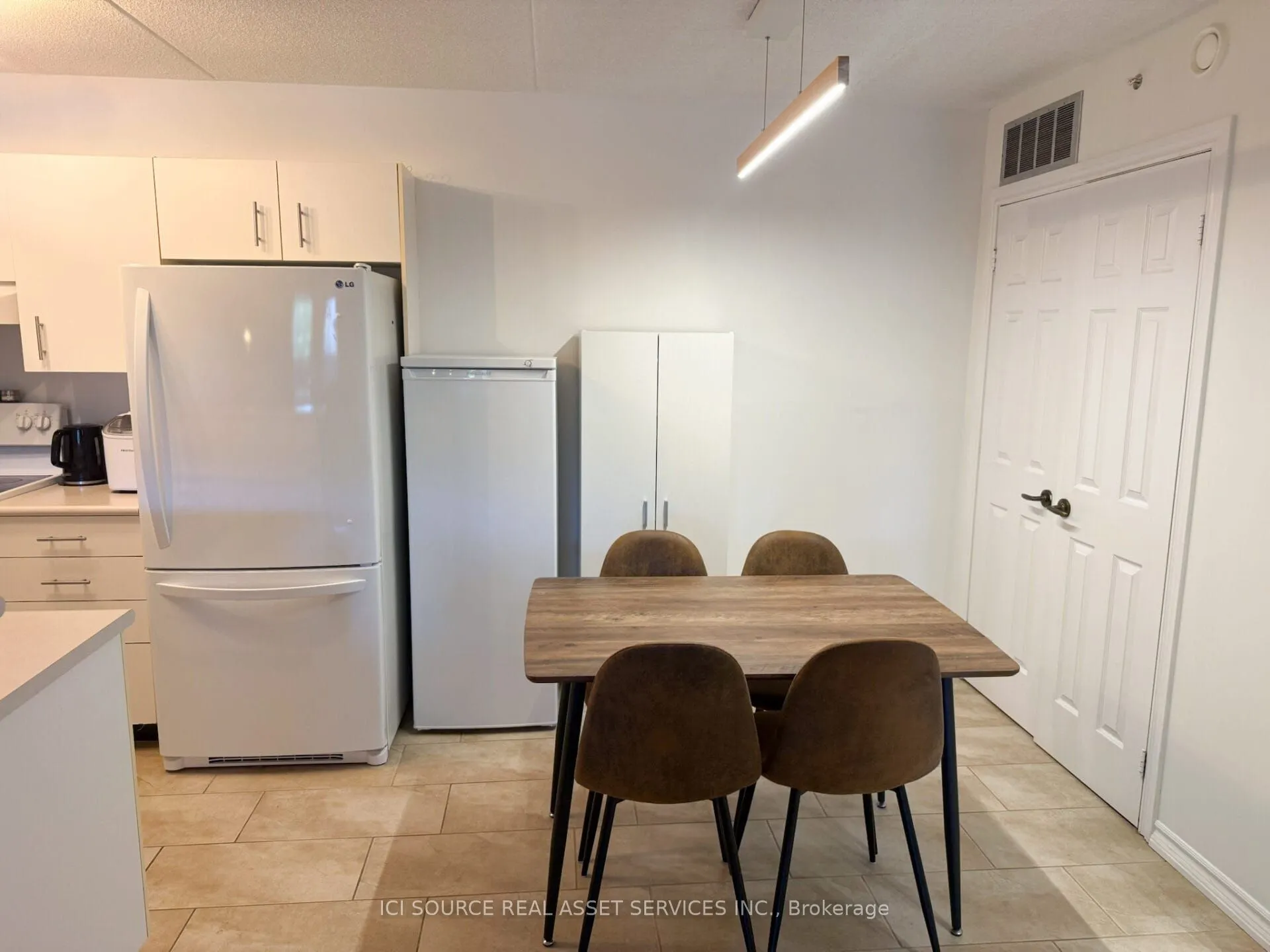 4003 Kilmer Drive, #204