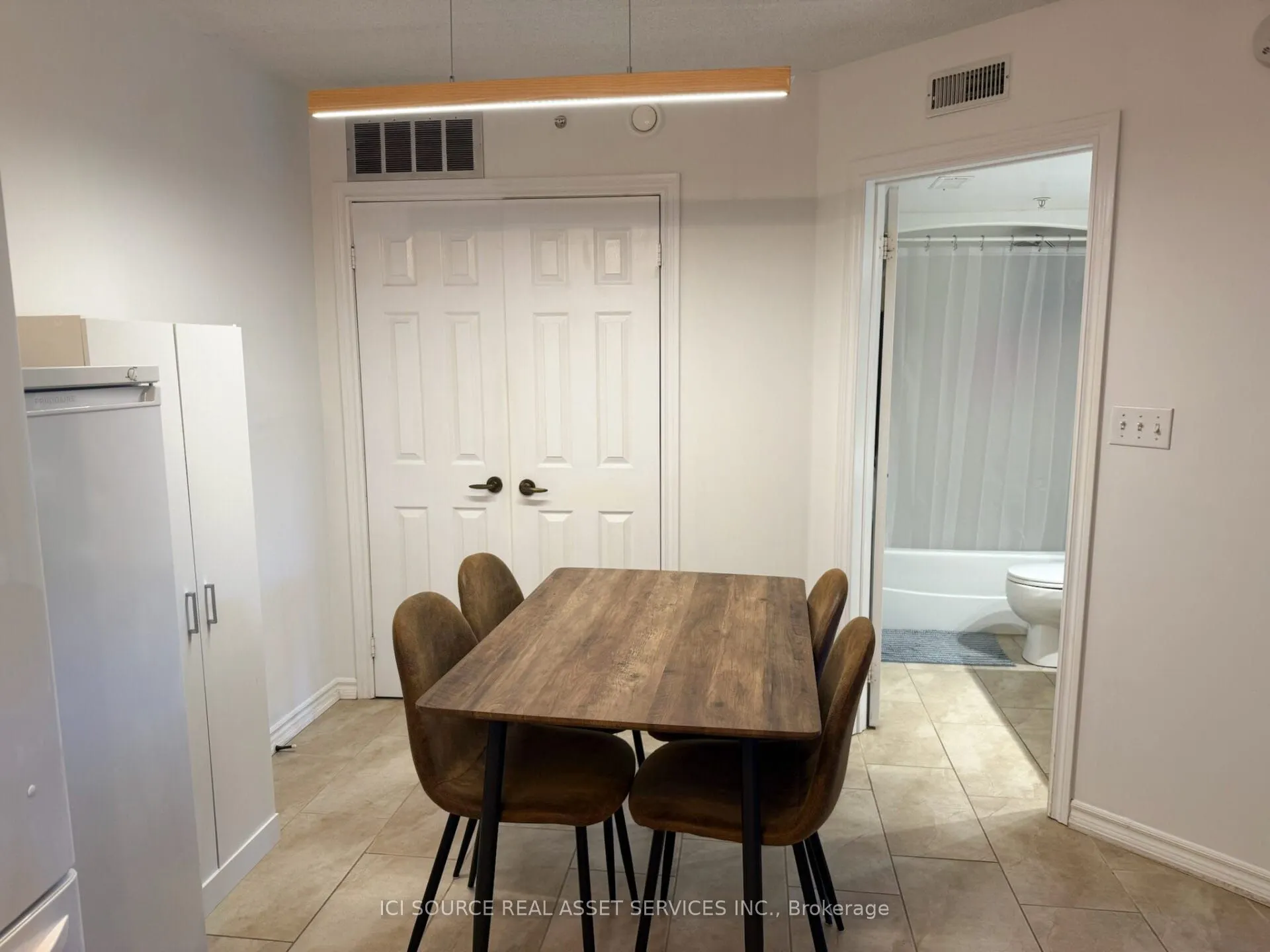 4003 Kilmer Drive, #204