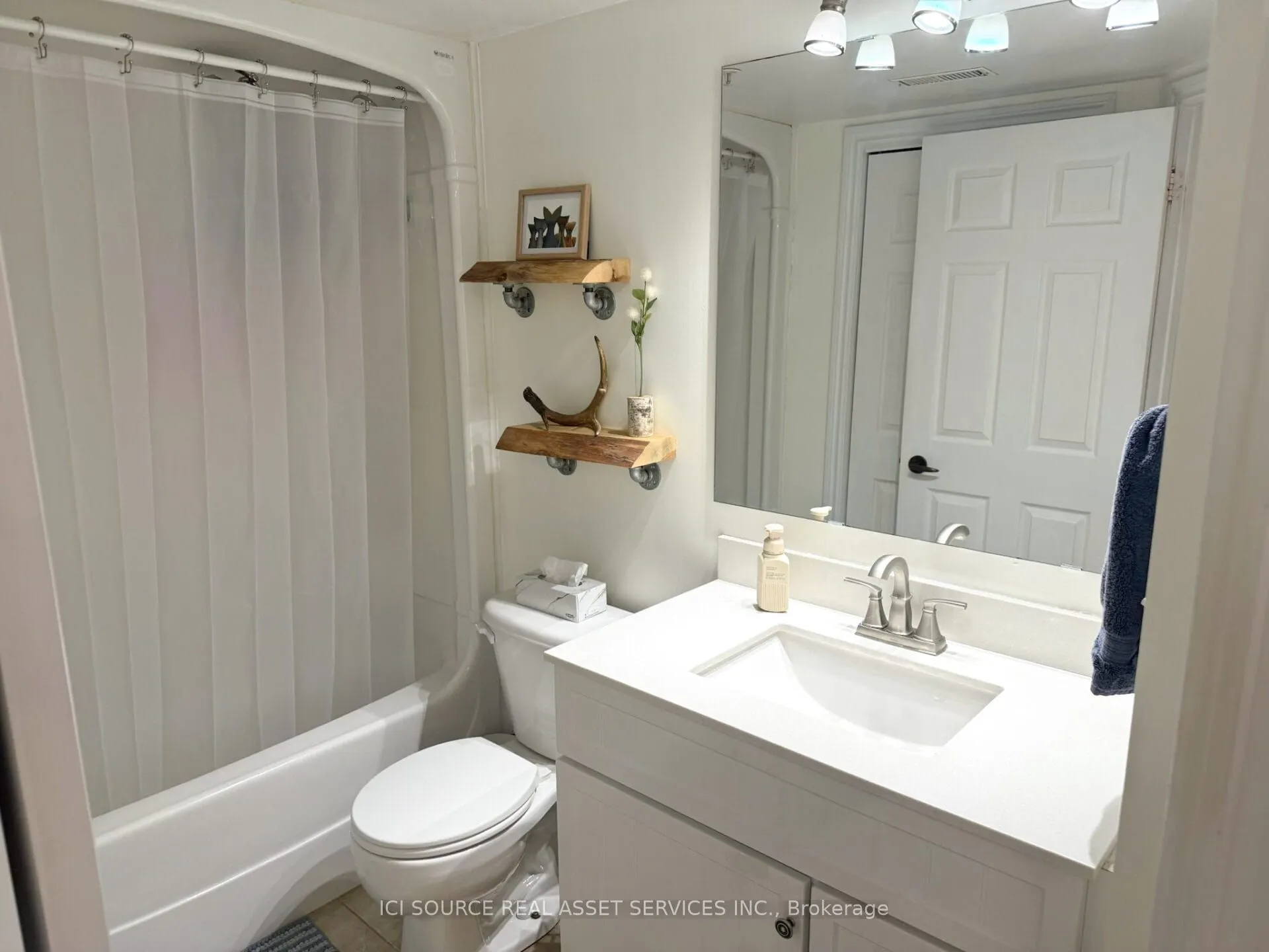 4003 Kilmer Drive, #204