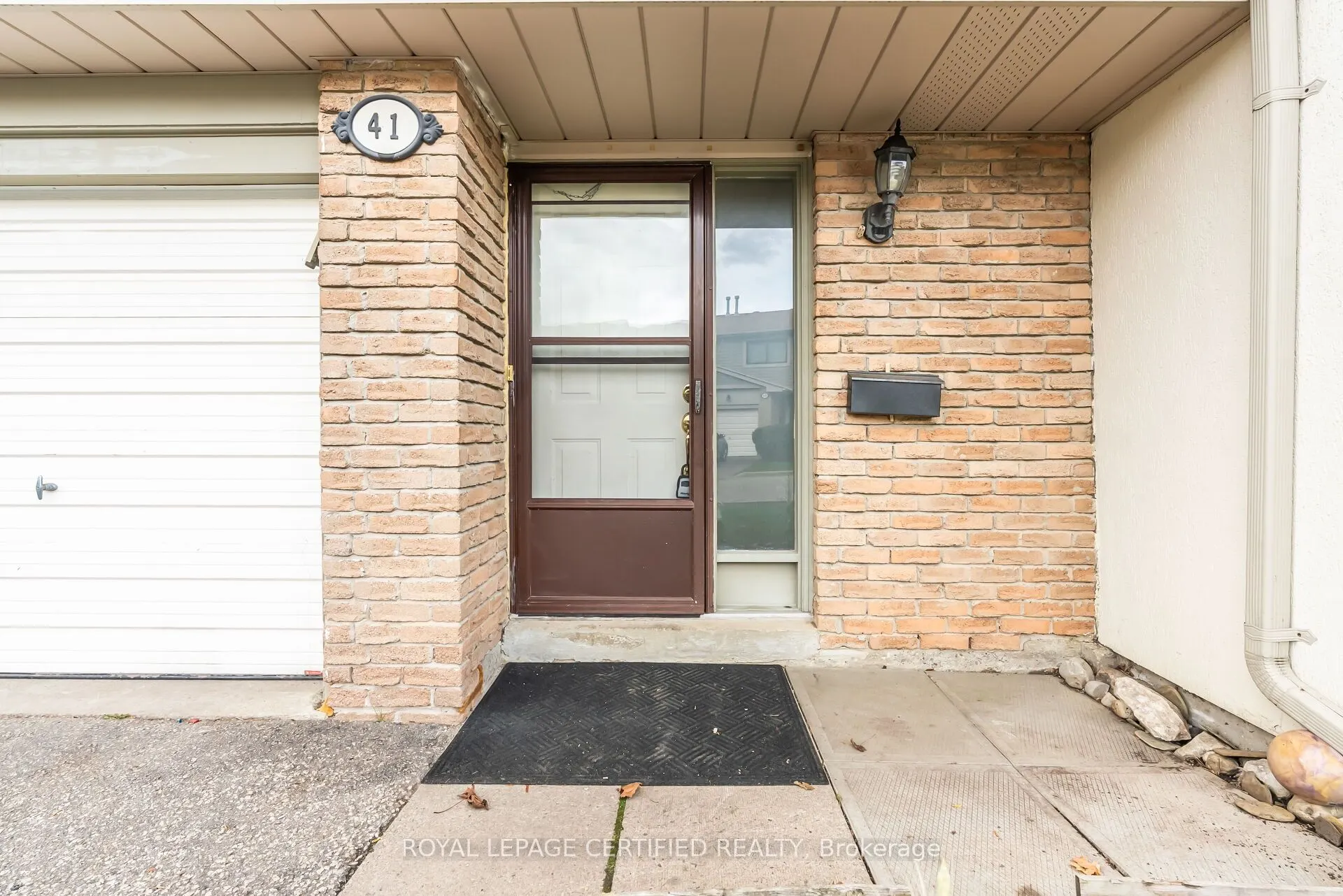 41 Ashton Crescent, #41