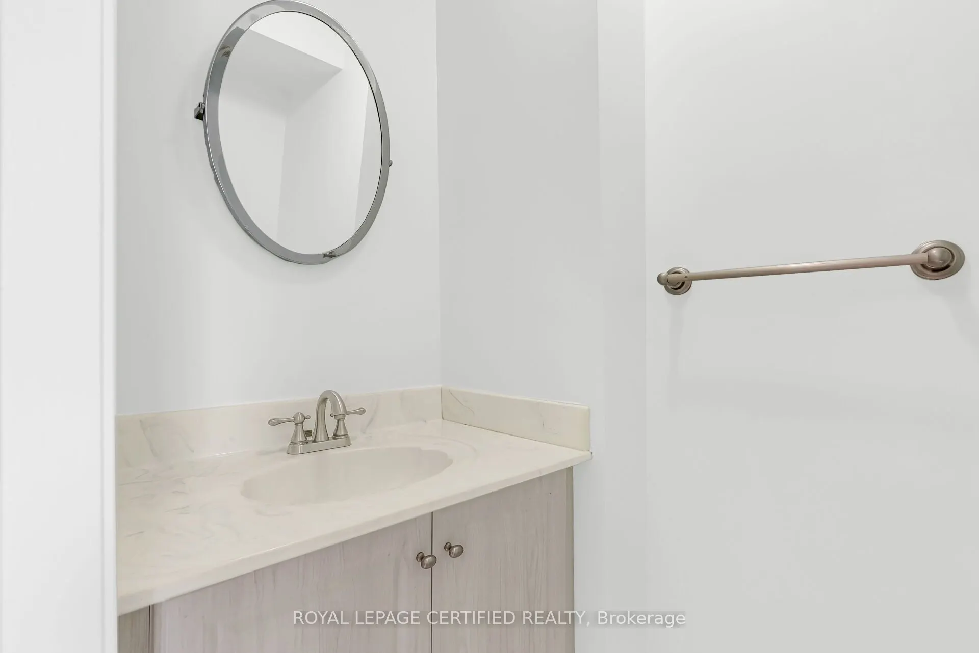 41 Ashton Crescent, #41