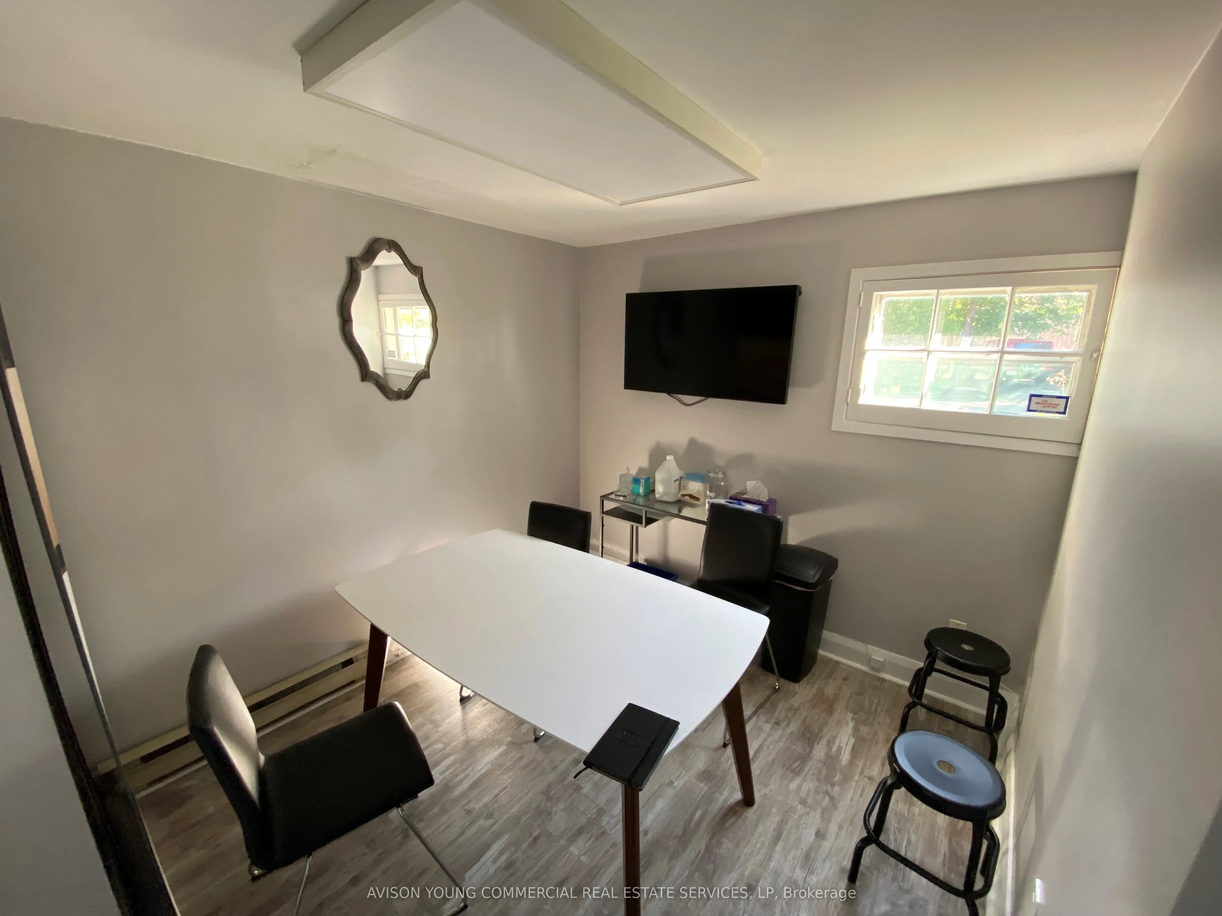 2108 Old Lakeshore Road