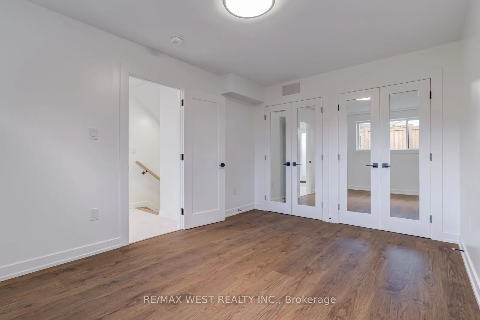 152 Clarence Street, #Lower