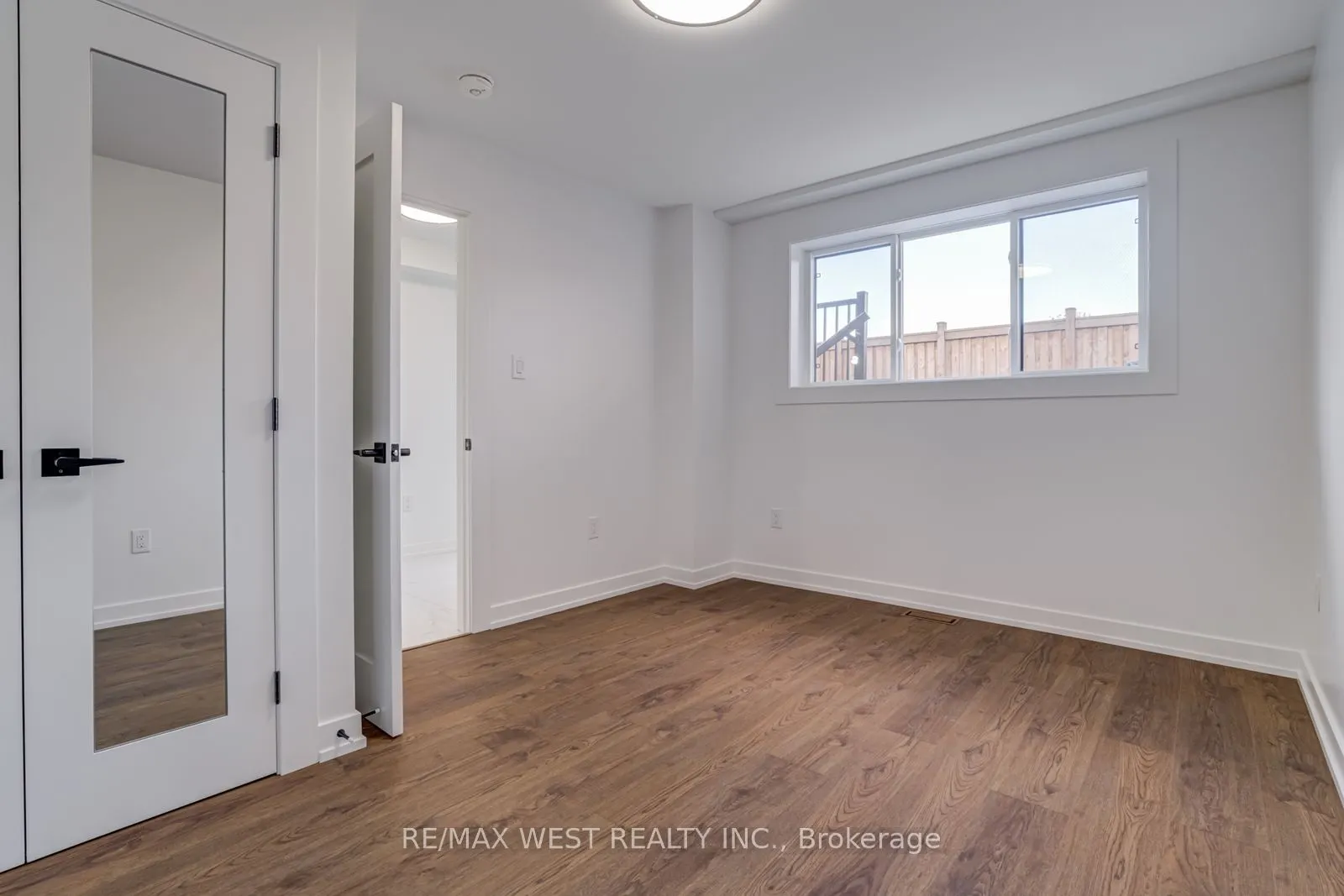 152 Clarence Street, #Lower