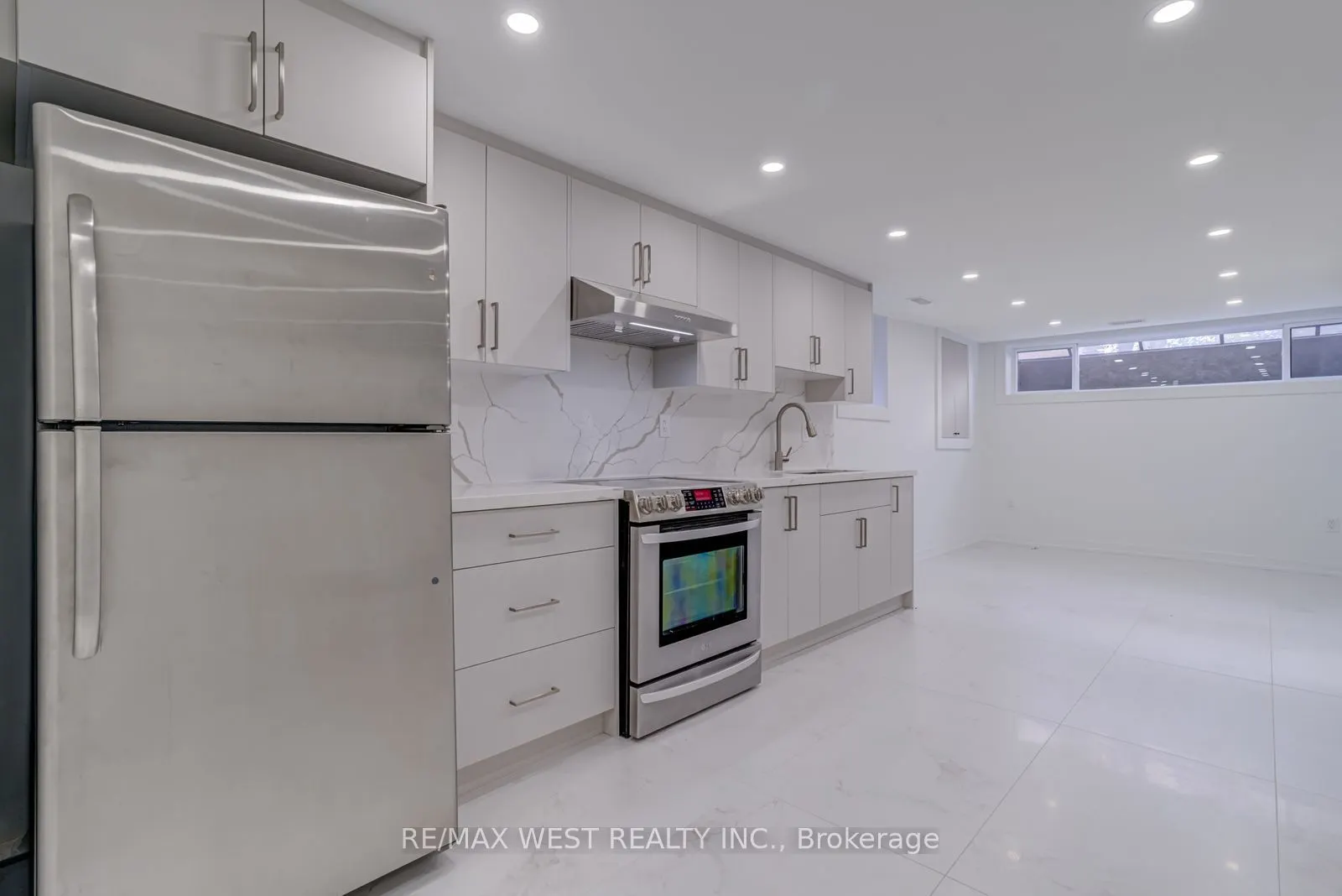 152 Clarence Street, #Lower