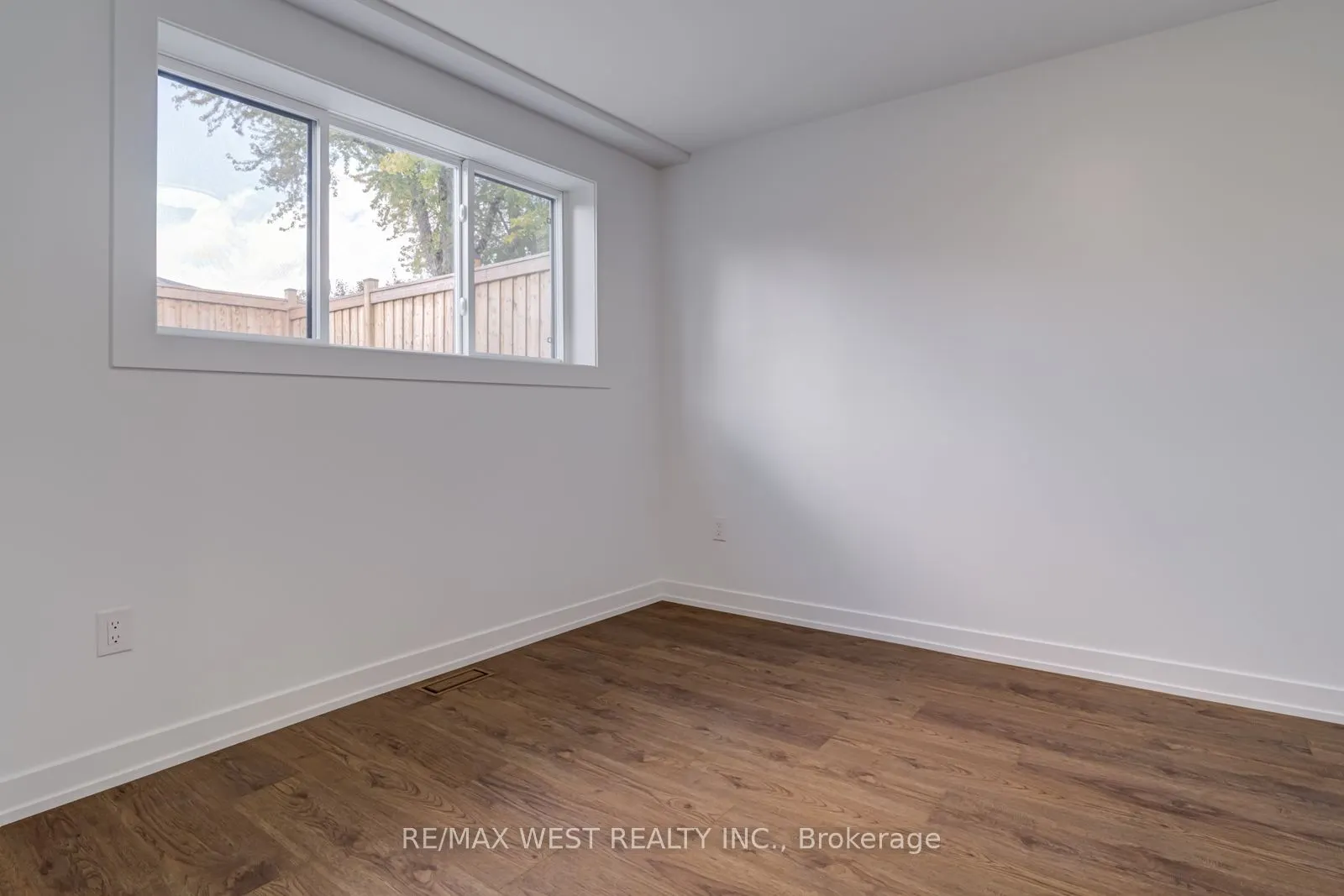 152 Clarence Street, #Lower