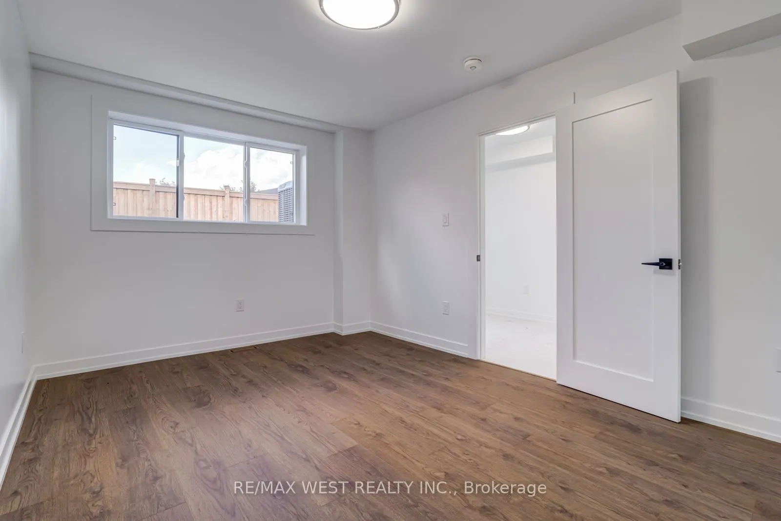 152 Clarence Street, #Lower