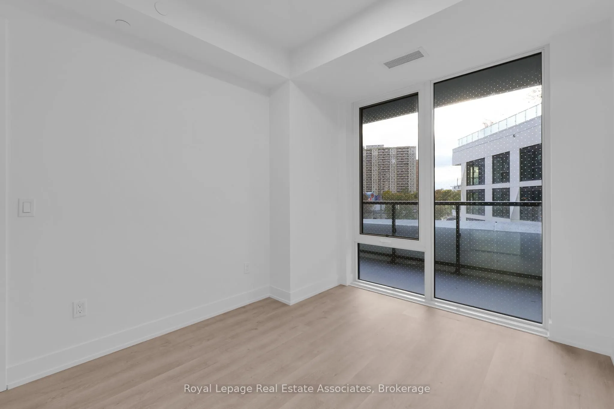 60 Central Park Roadway, #408