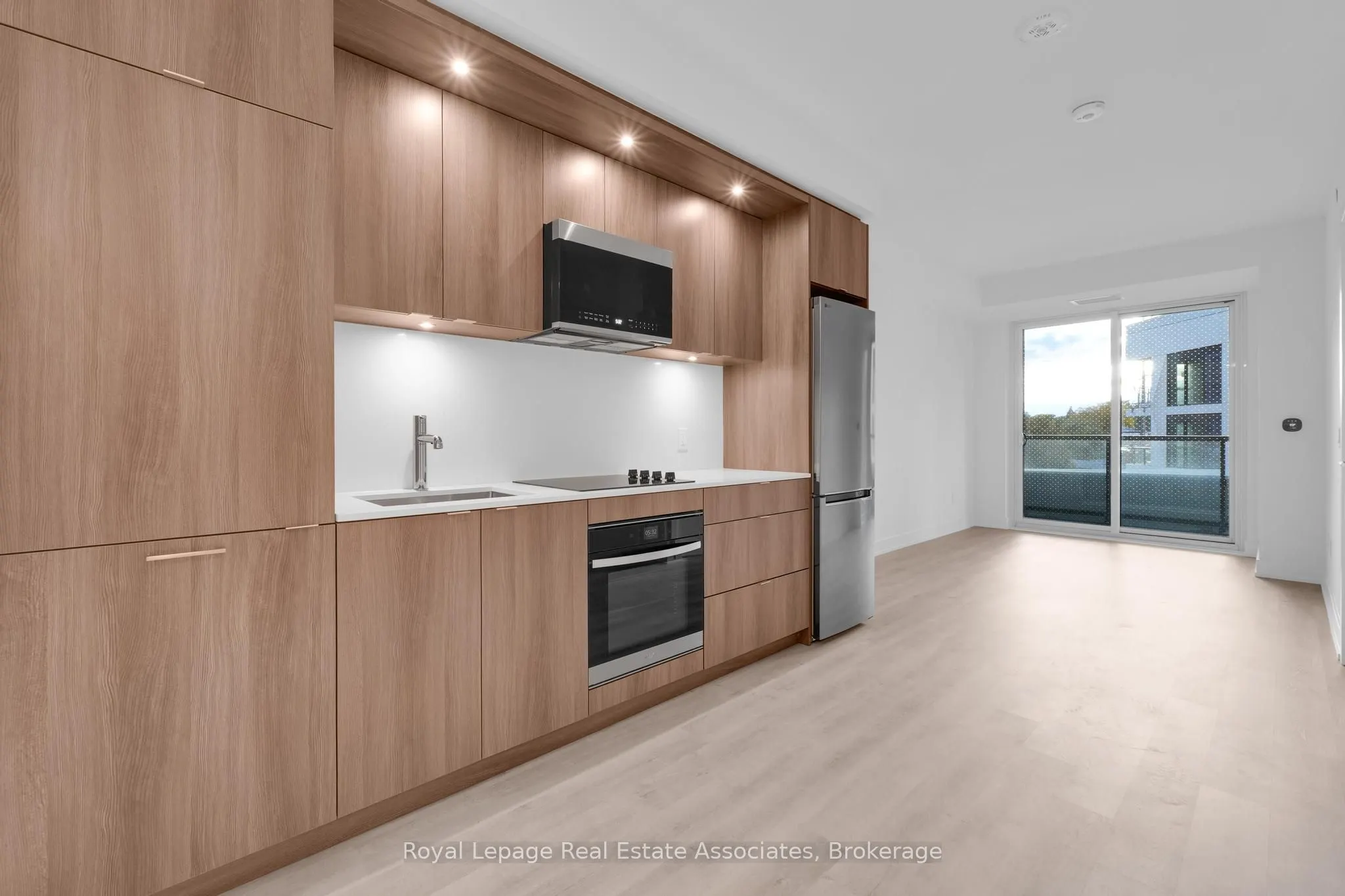 60 Central Park Roadway, #408