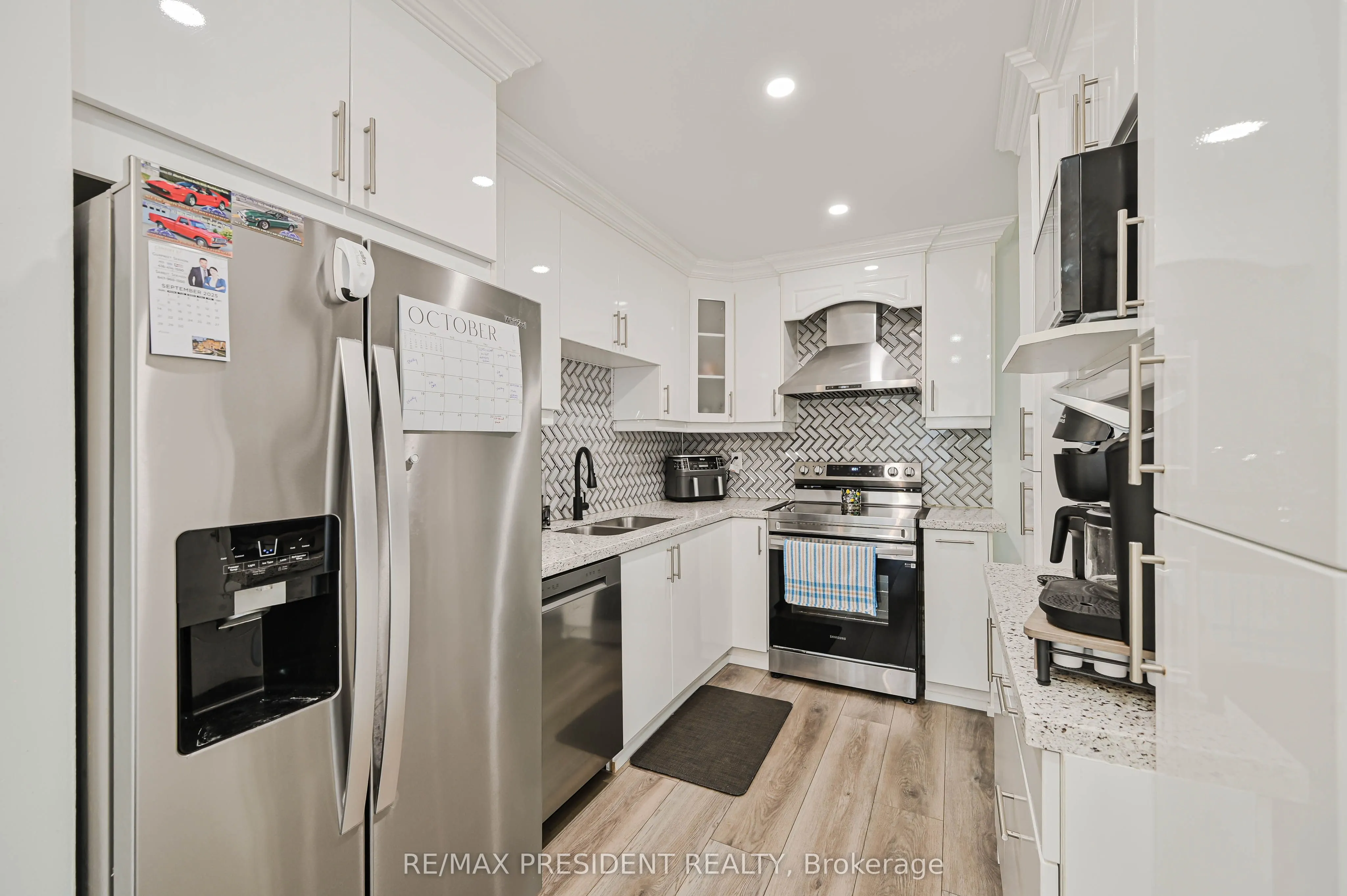 237 Baronwood Crescent, #237