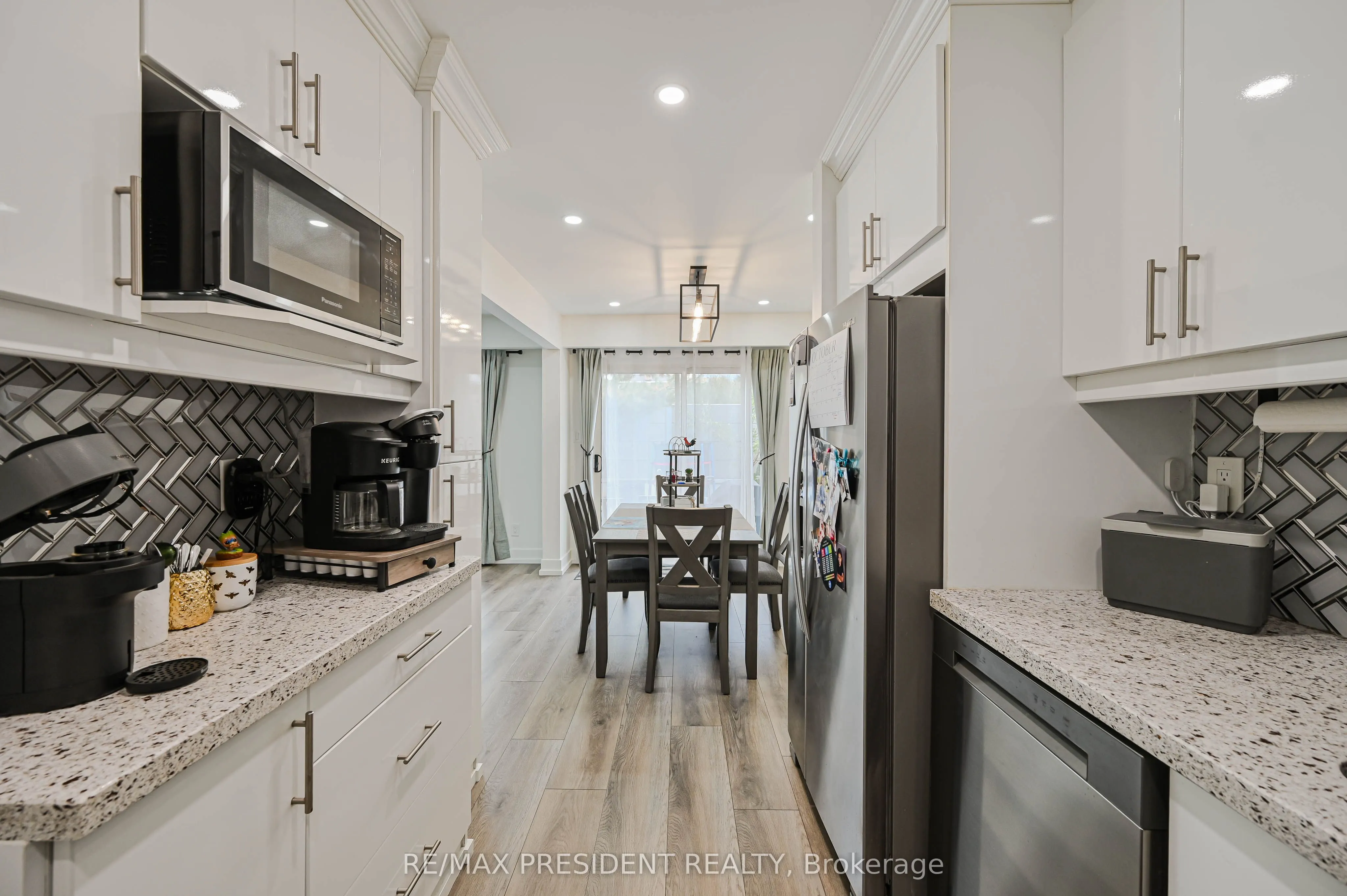 237 Baronwood Crescent, #237