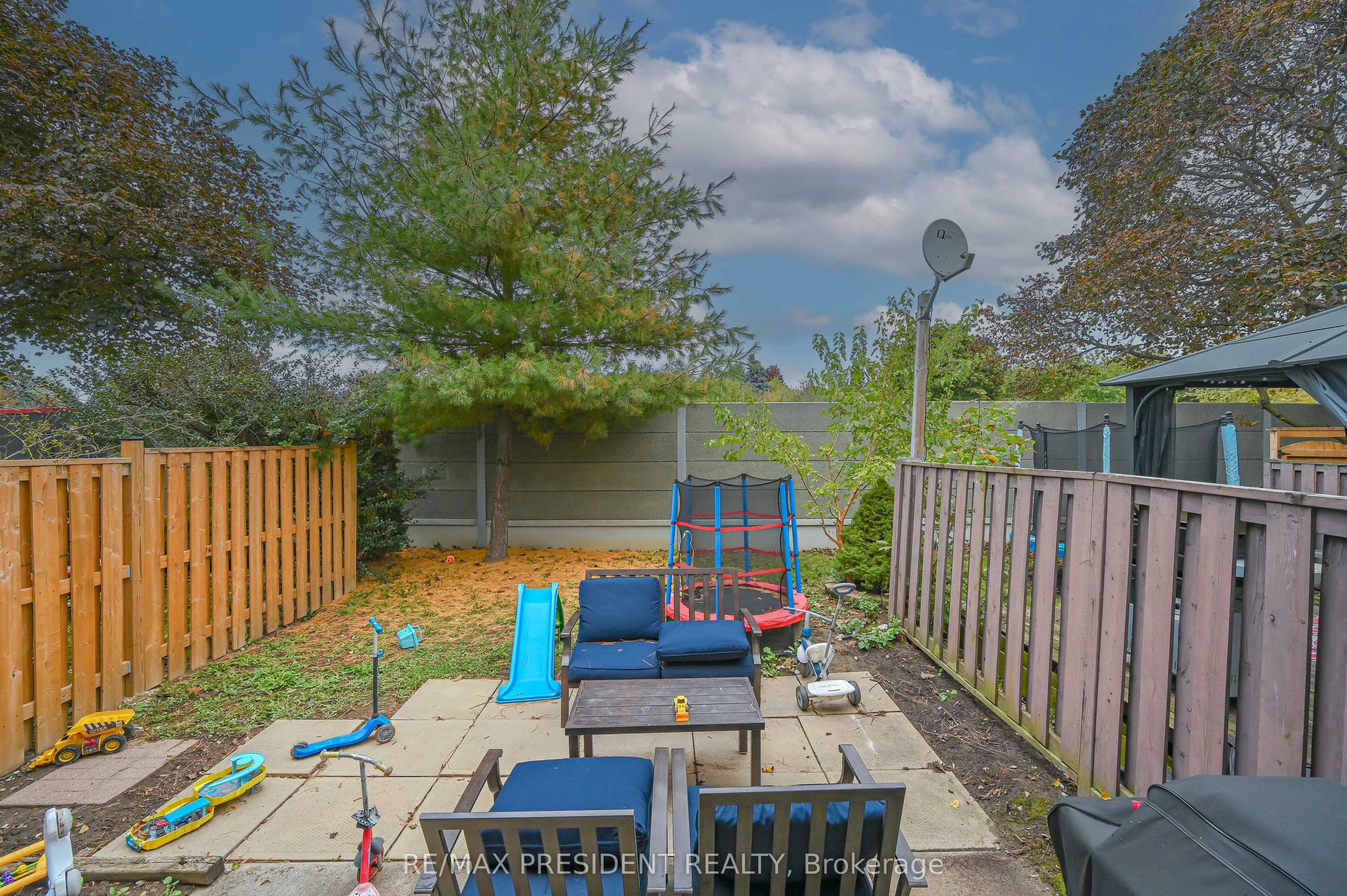 237 Baronwood Crescent, #237