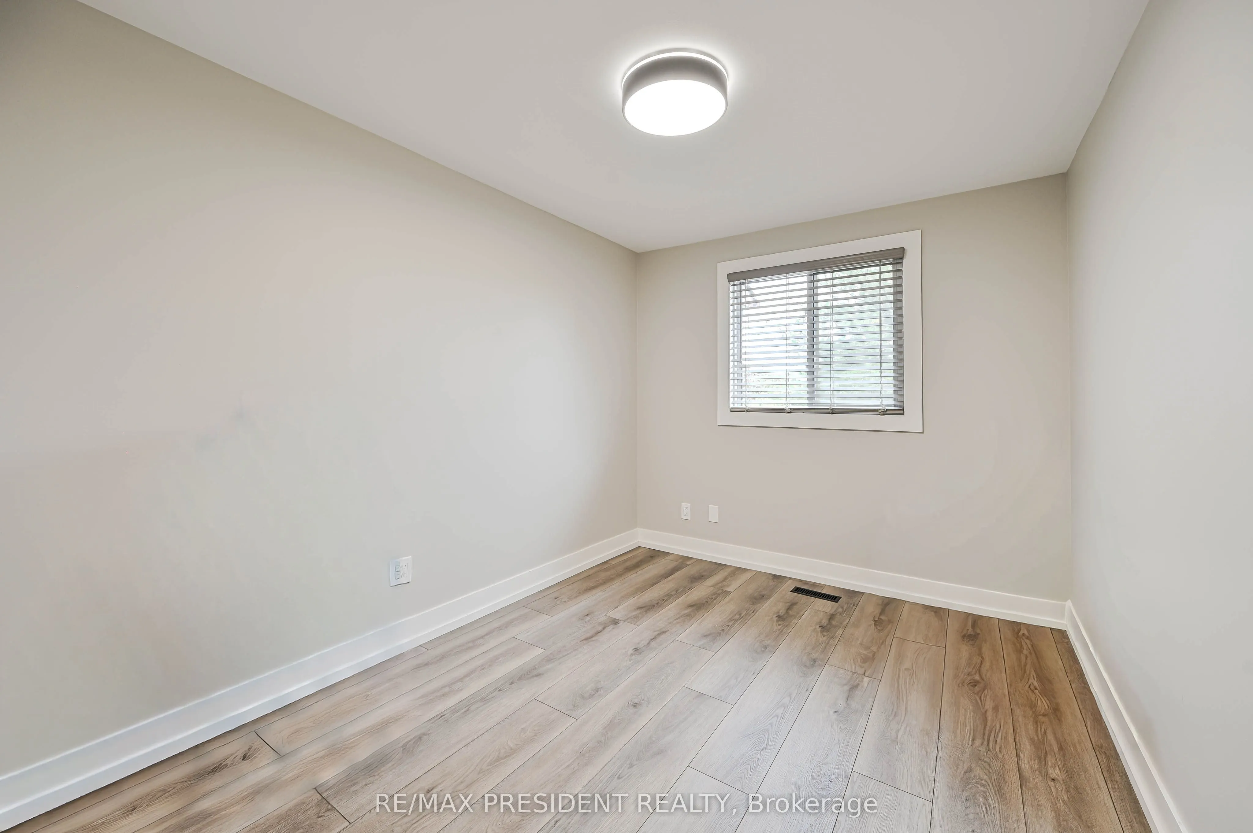 237 Baronwood Crescent, #237