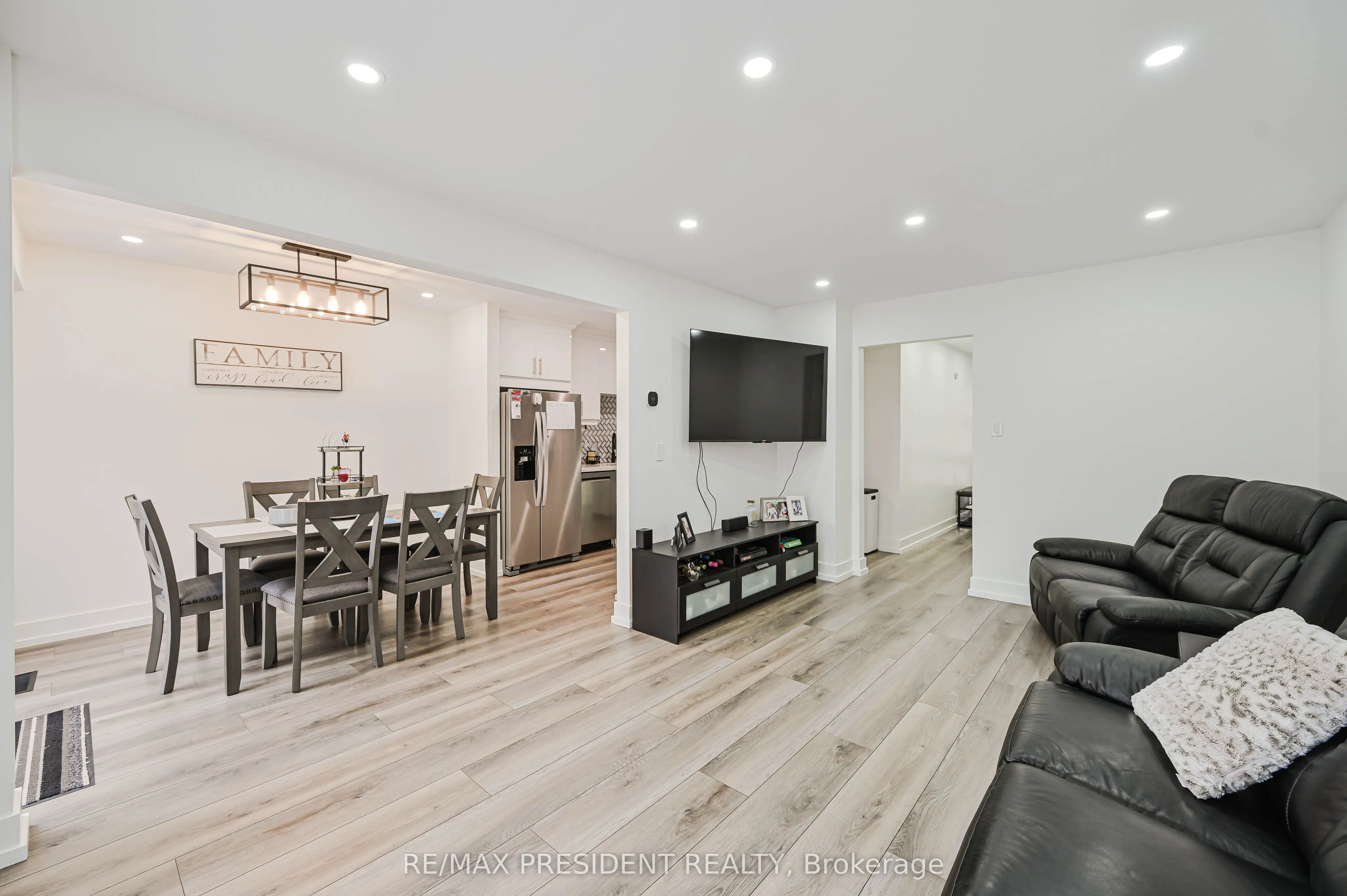 237 Baronwood Crescent, #237