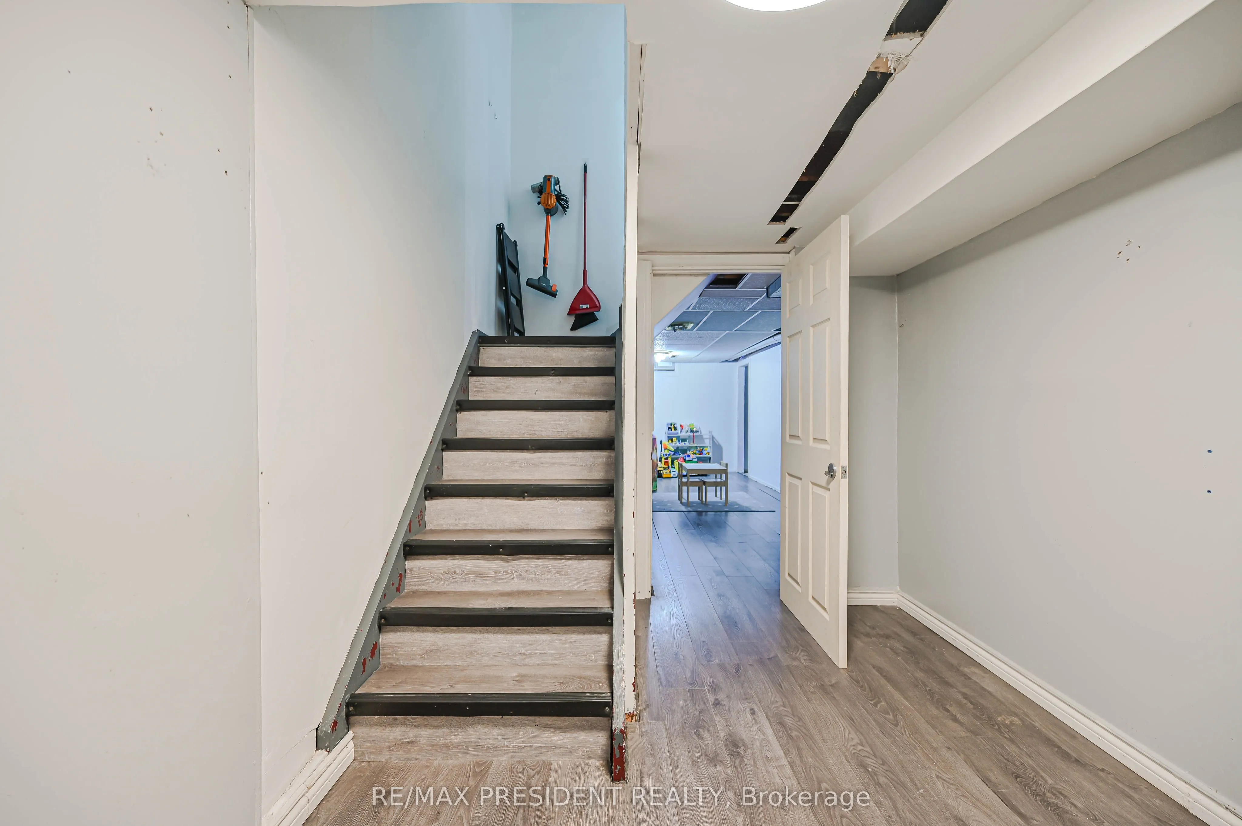 237 Baronwood Crescent, #237