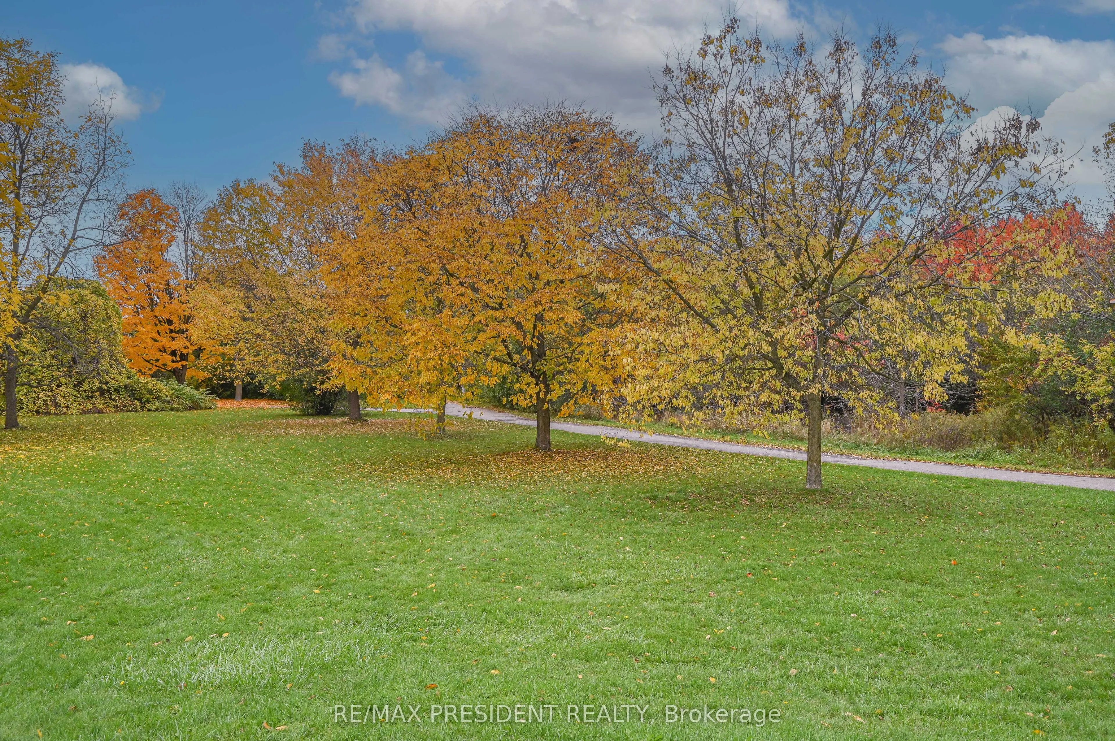 237 Baronwood Crescent, #237