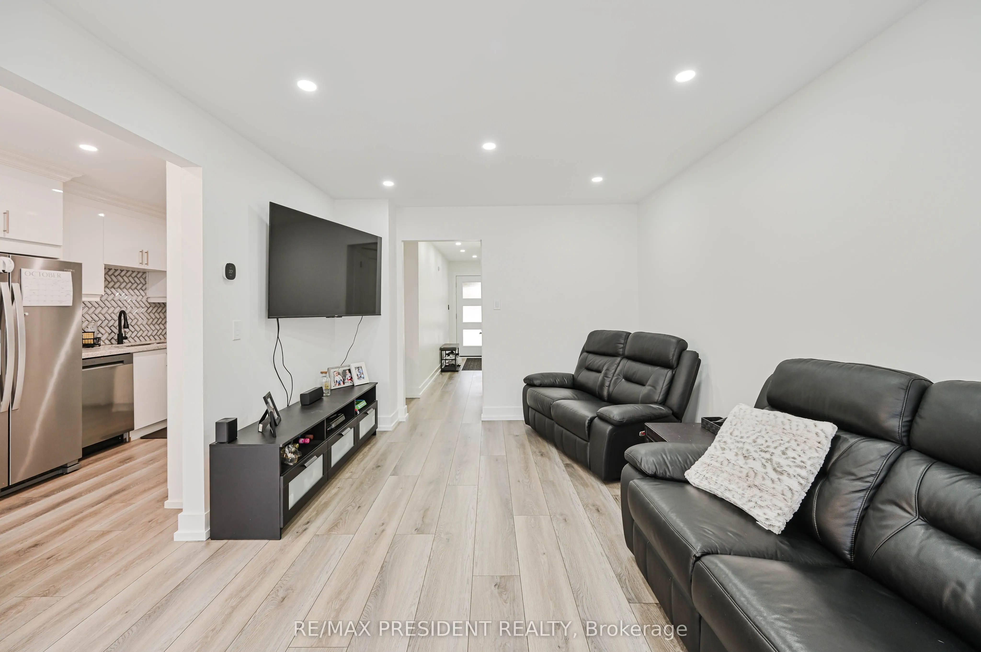 237 Baronwood Crescent, #237