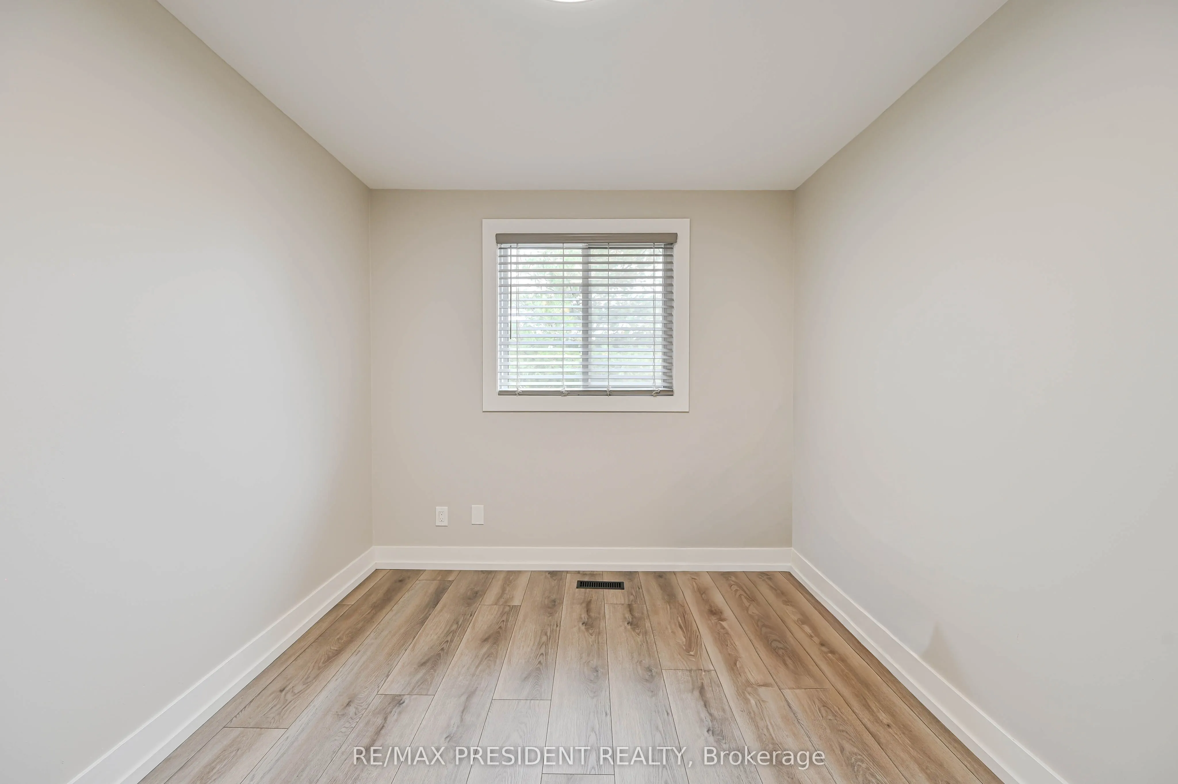 237 Baronwood Crescent, #237