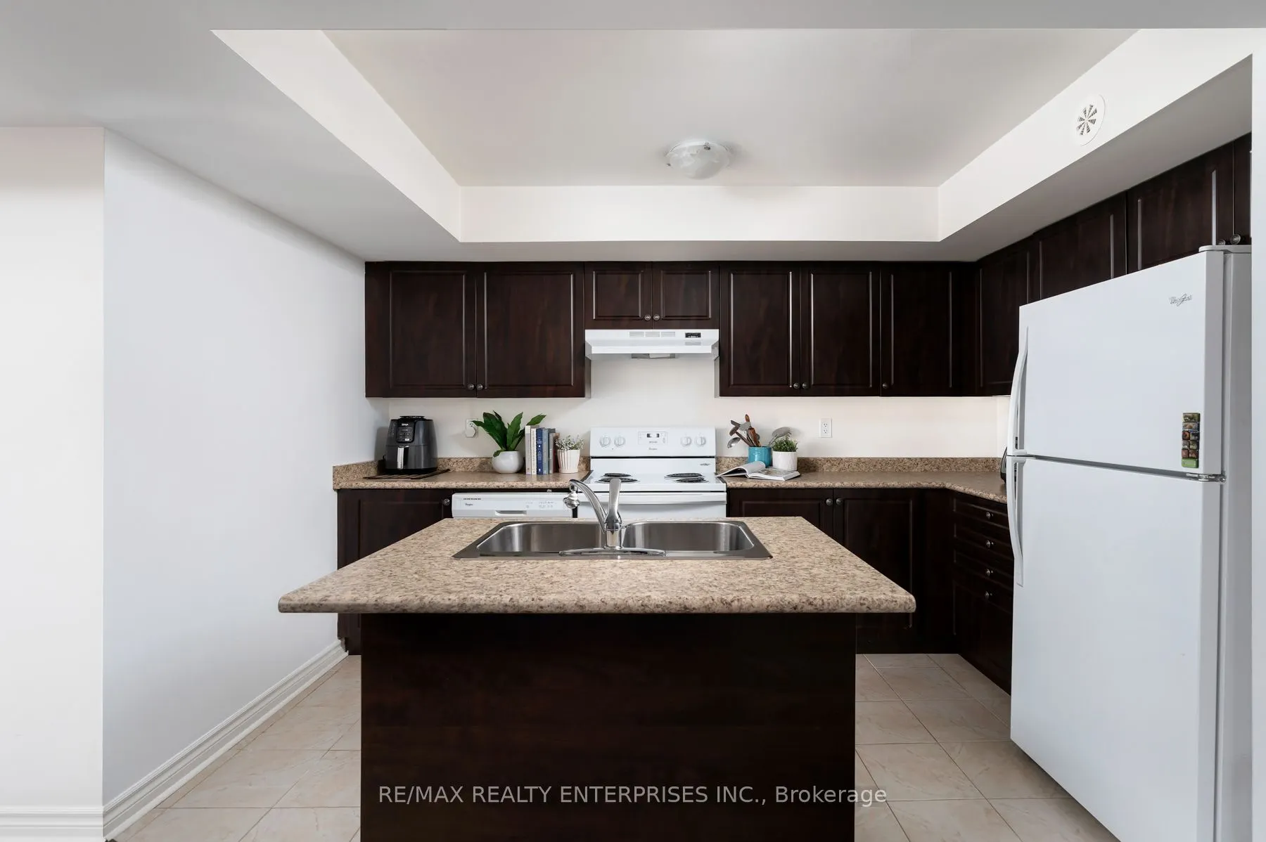 2420 Baronwood Drive, #7-01