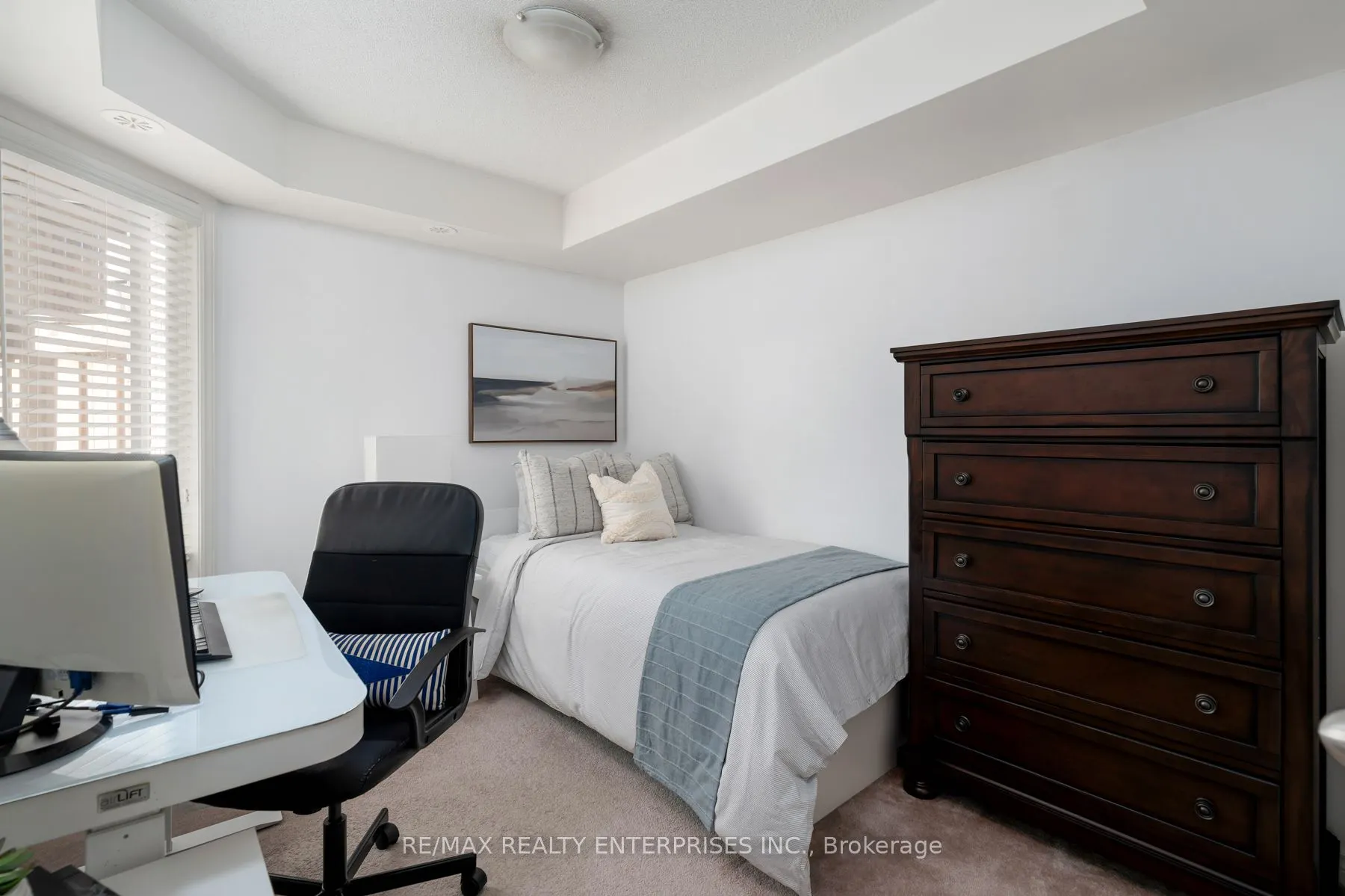 2420 Baronwood Drive, #7-01