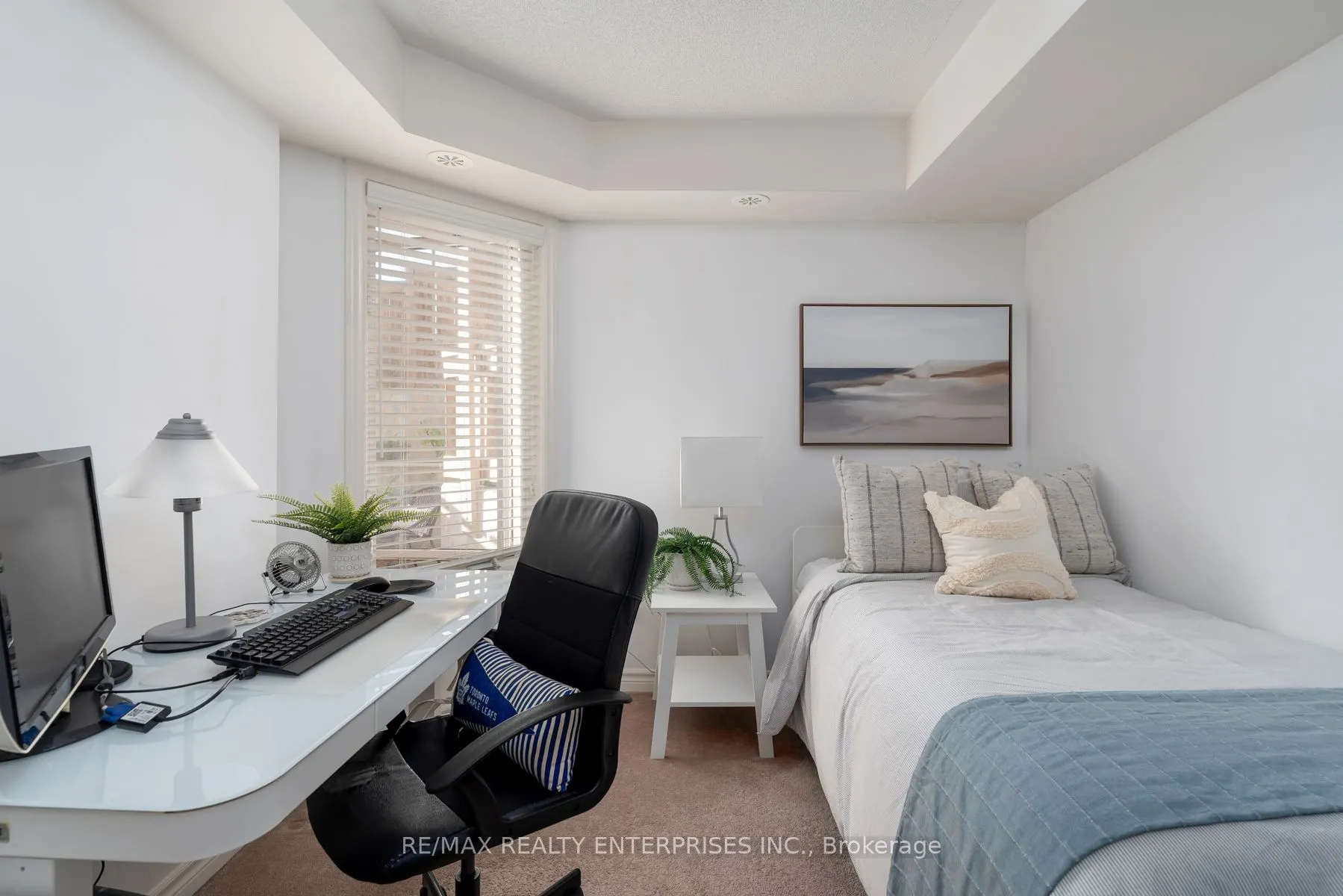 2420 Baronwood Drive, #7-01