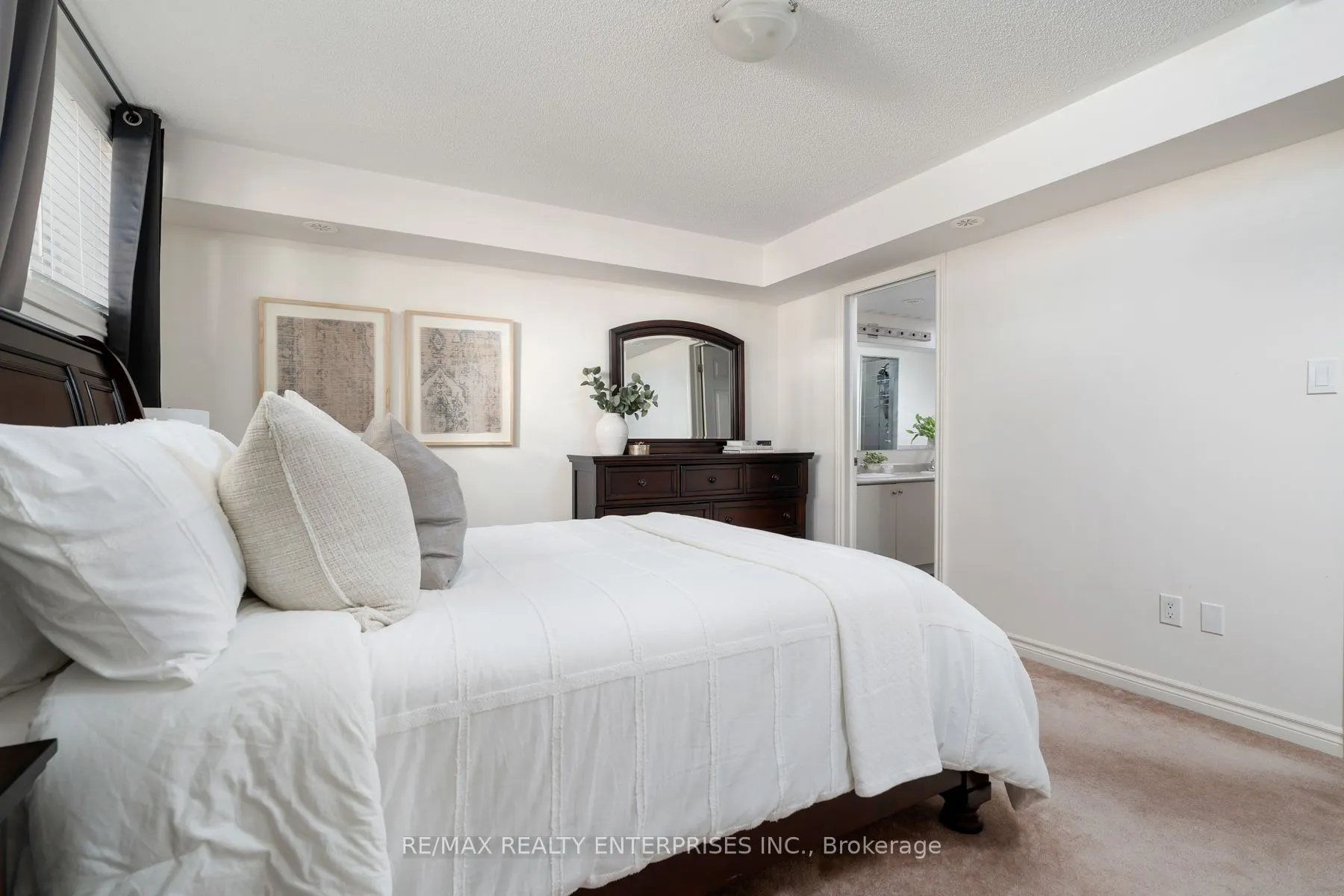 2420 Baronwood Drive, #7-01