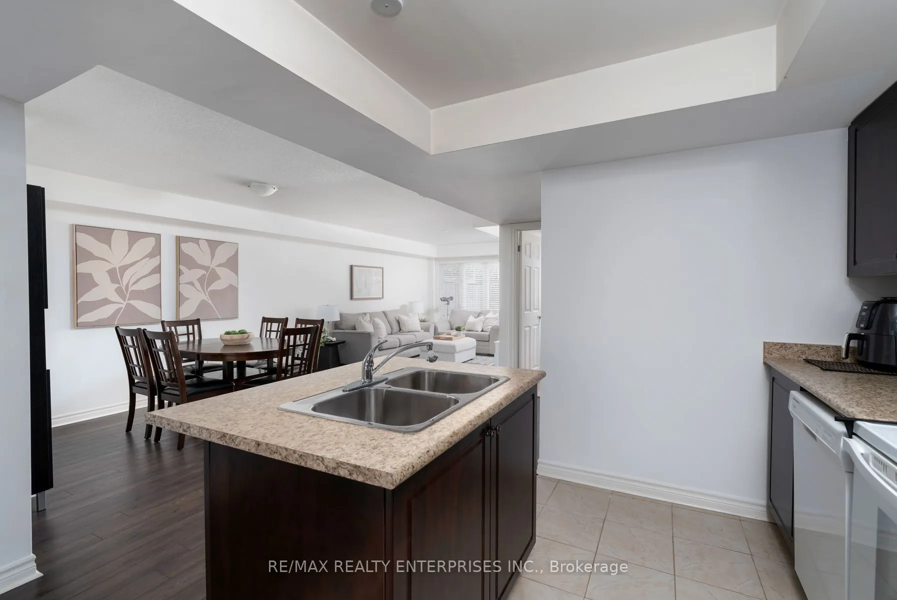 2420 Baronwood Drive, #7-01