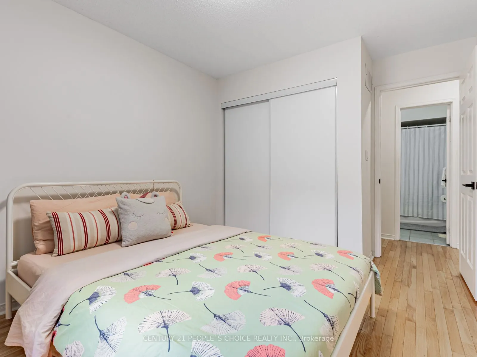 27 West Dean Park Drive, #5