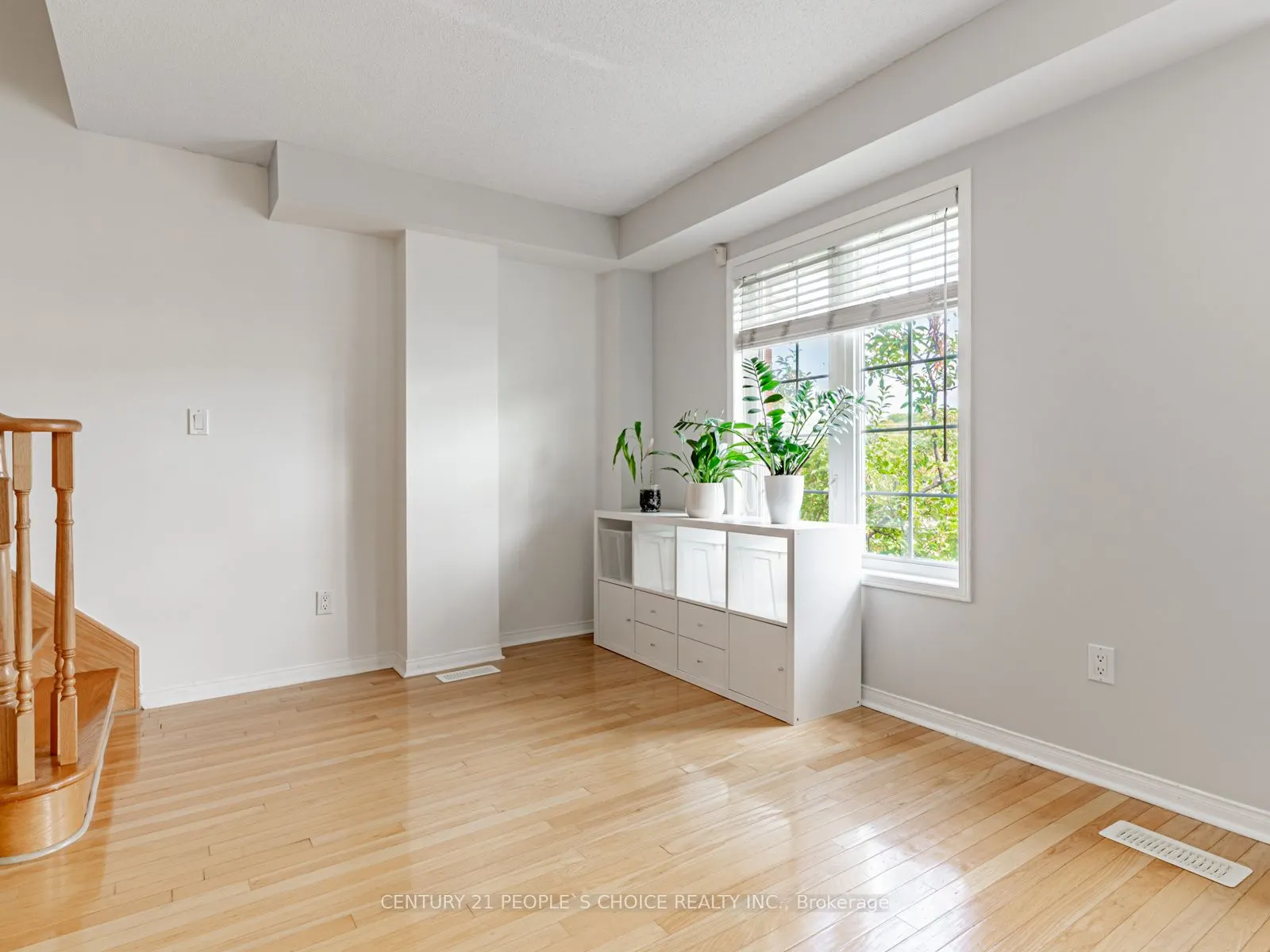 27 West Dean Park Drive, #5