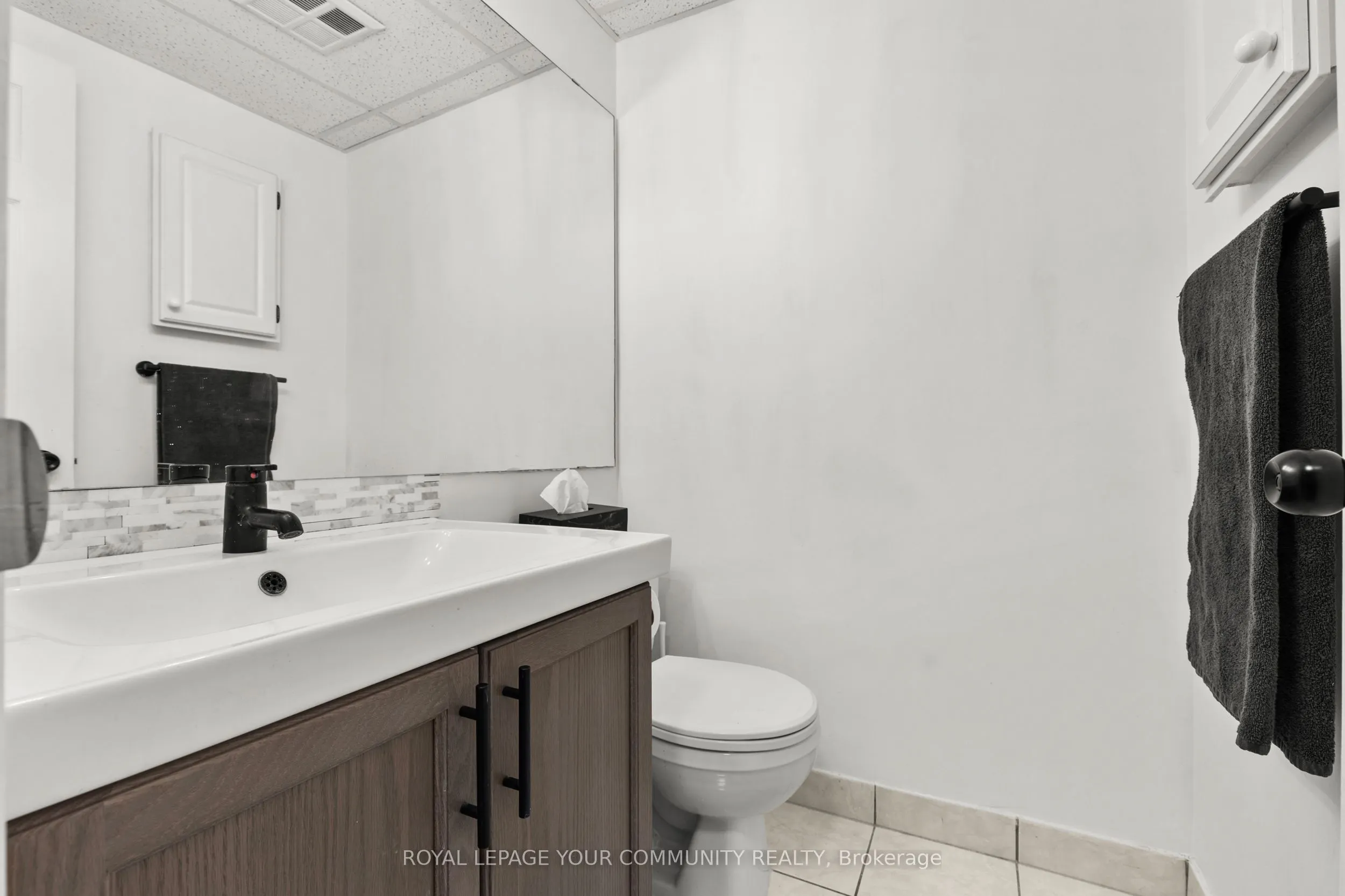 210 Manitoba Street, #11