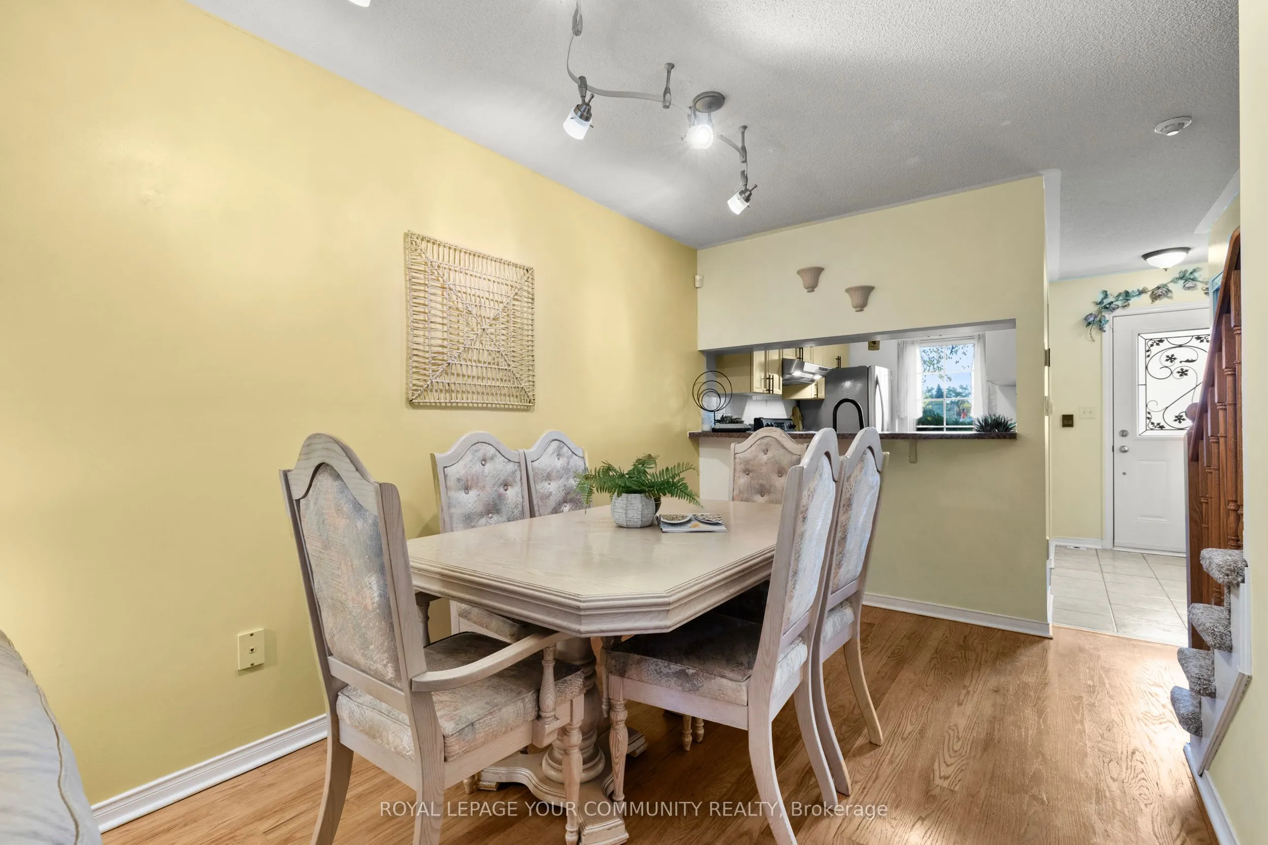 210 Manitoba Street, #11