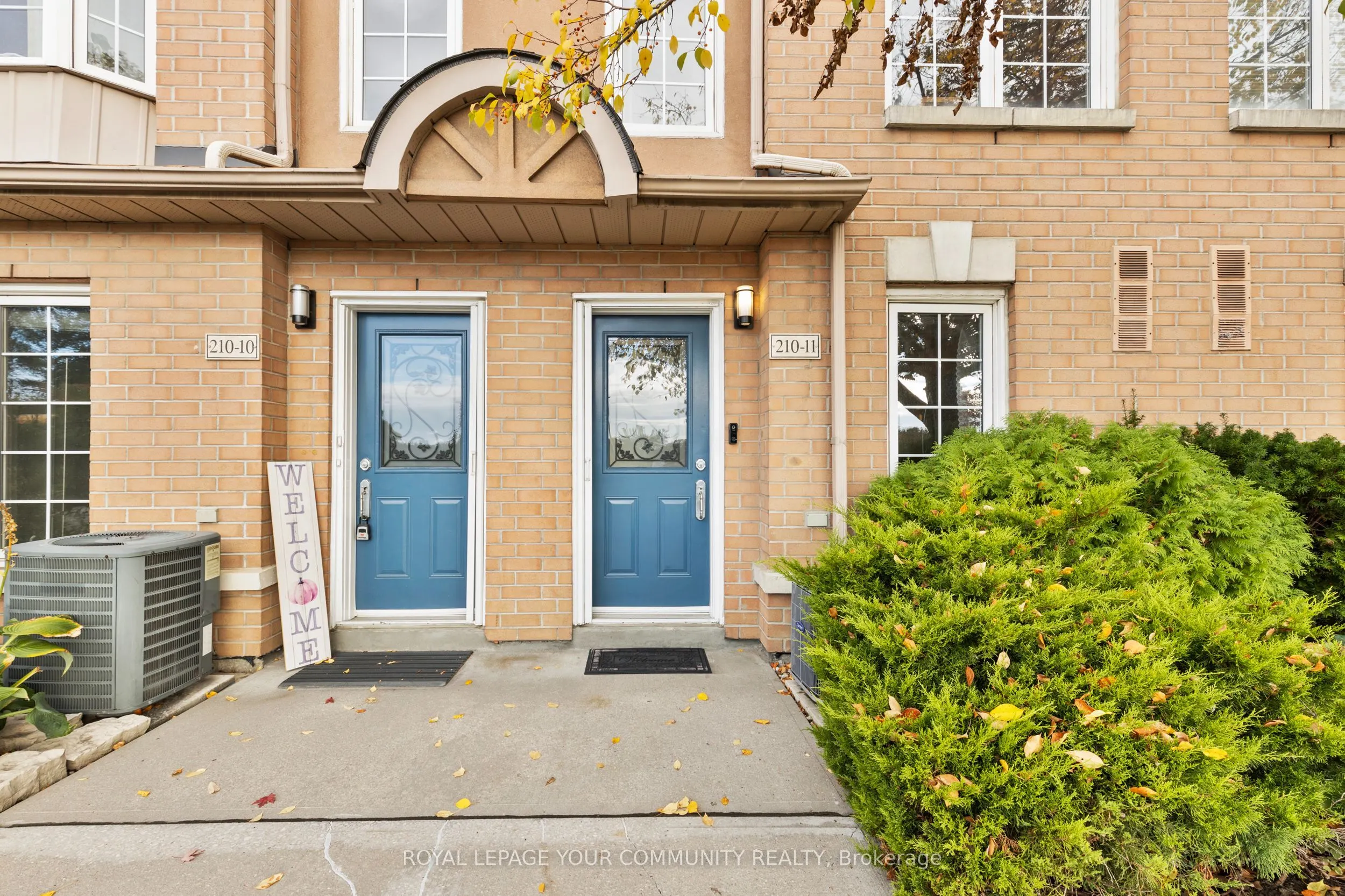 210 Manitoba Street, #11