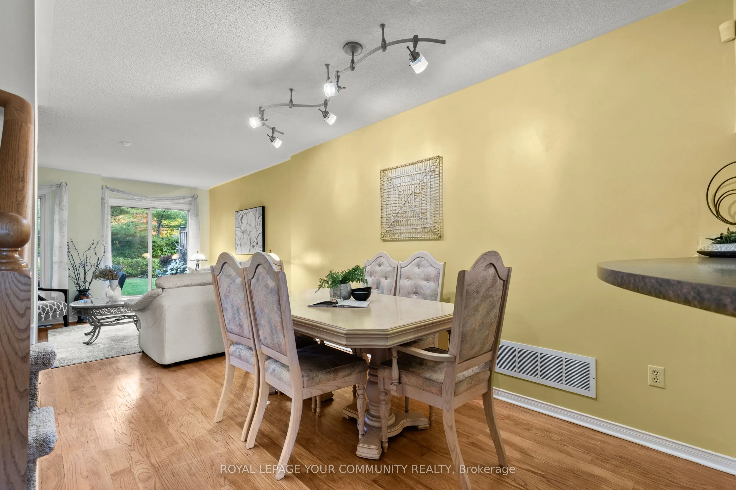 210 Manitoba Street, #11