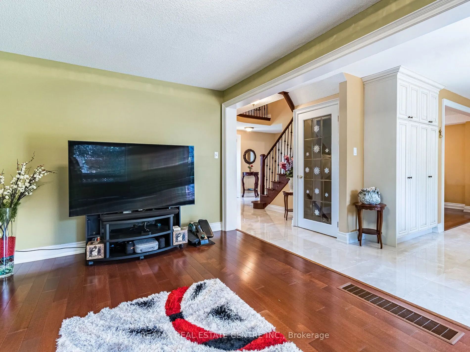 6439 Osprey Boulevard