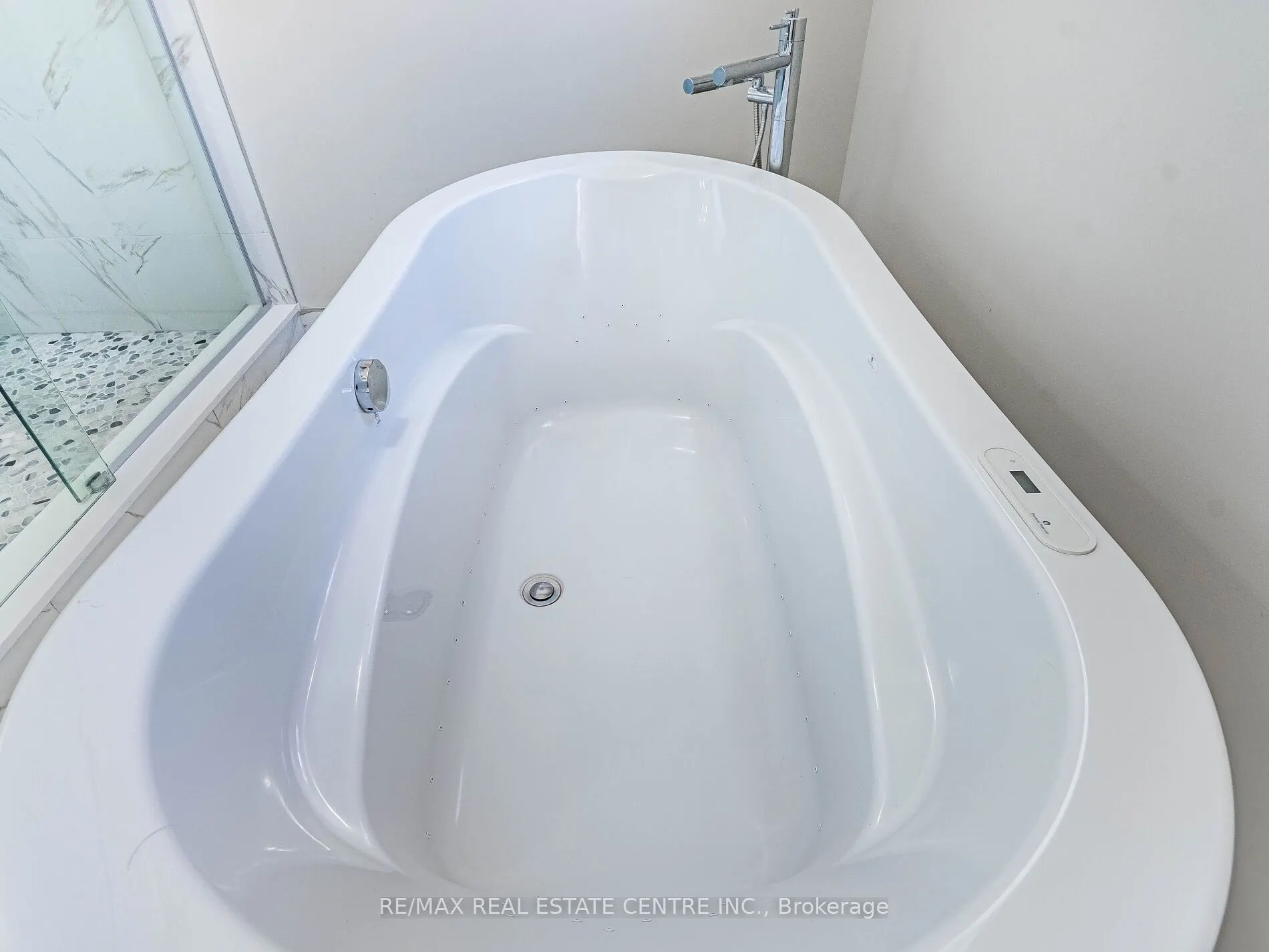 6439 Osprey Boulevard